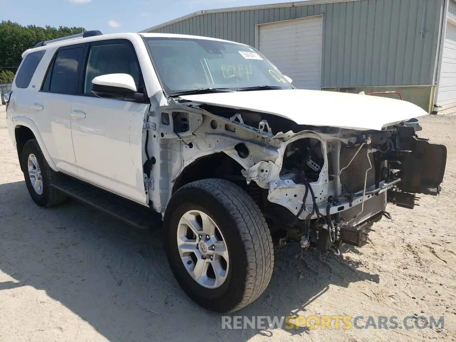 1 Photograph of a damaged car JTEBU5JR6L5779074 TOYOTA 4RUNNER 2020