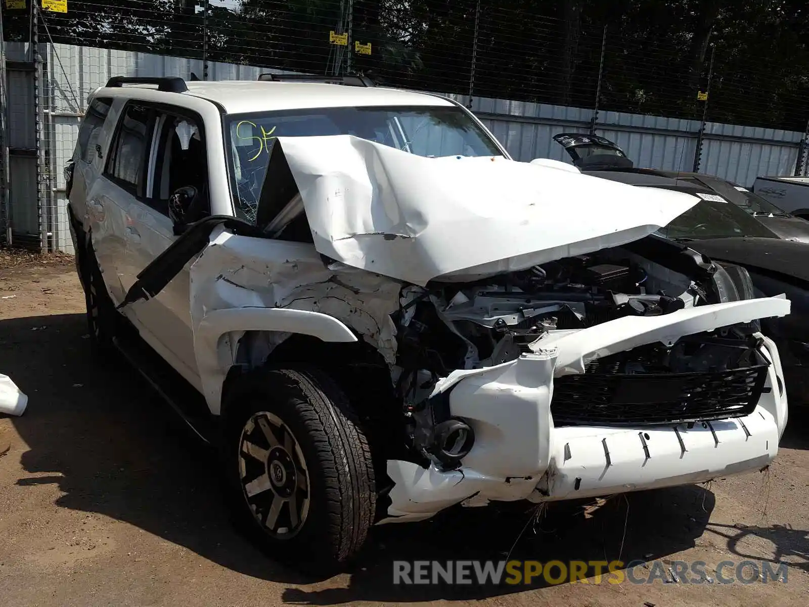 1 Photograph of a damaged car JTEBU5JR6L5779155 TOYOTA 4RUNNER 2020