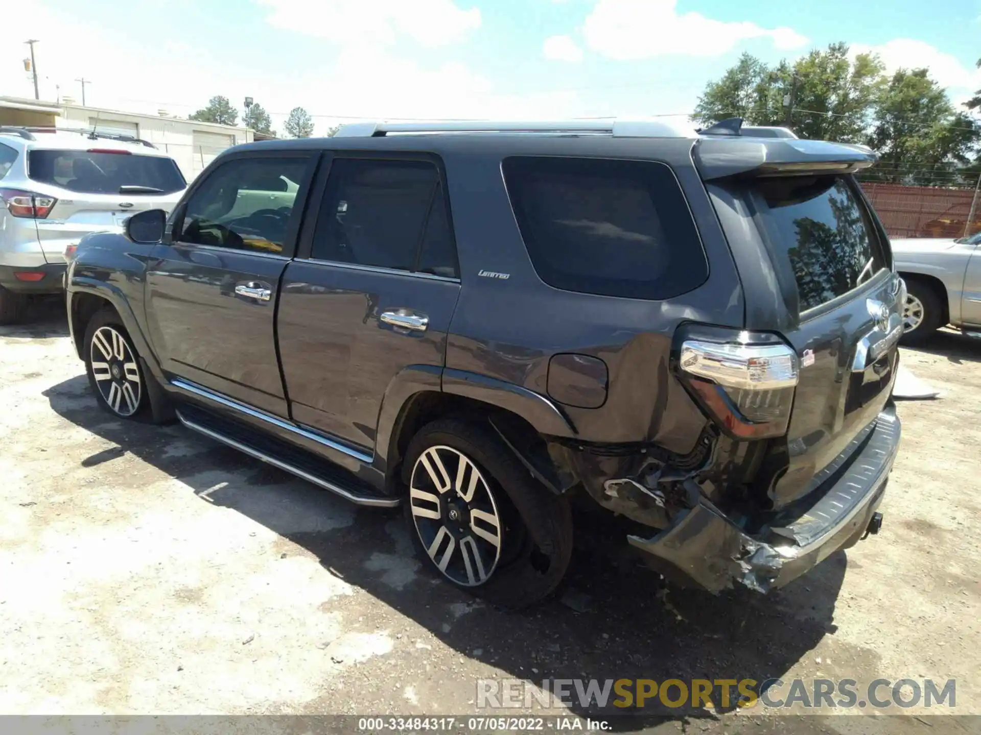 3 Photograph of a damaged car JTEBU5JR6L5780287 TOYOTA 4RUNNER 2020