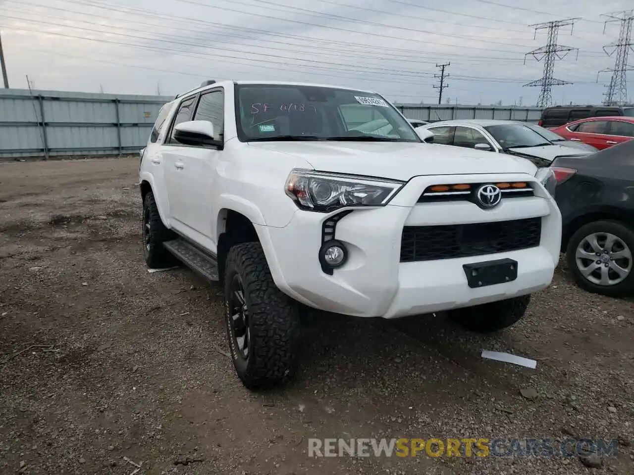 1 Photograph of a damaged car JTEBU5JR6L5781679 TOYOTA 4RUNNER 2020