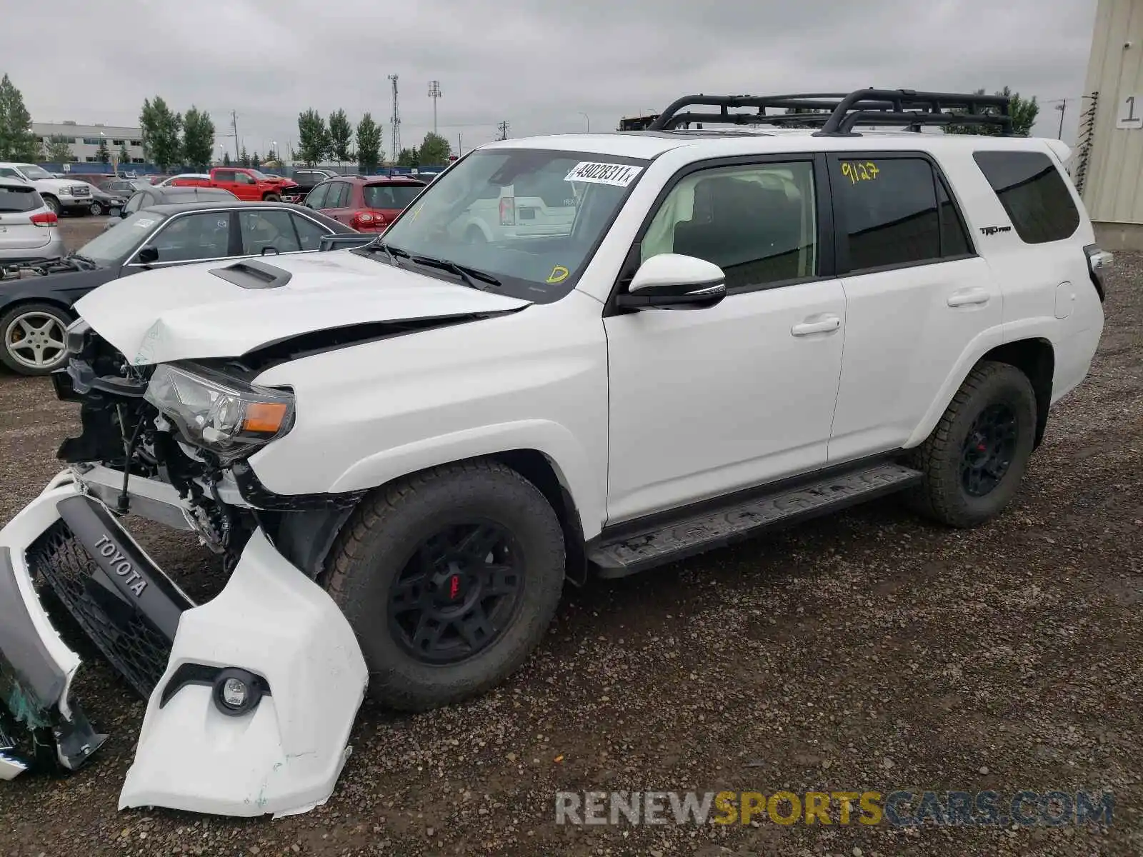 2 Photograph of a damaged car JTEBU5JR6L5782704 TOYOTA 4RUNNER 2020