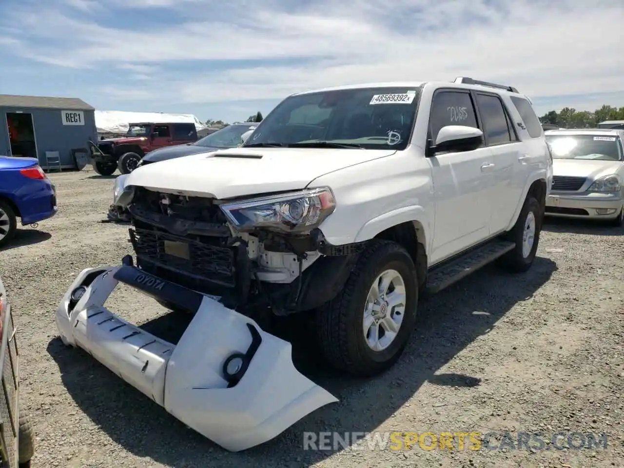 2 Photograph of a damaged car JTEBU5JR6L5784131 TOYOTA 4RUNNER 2020