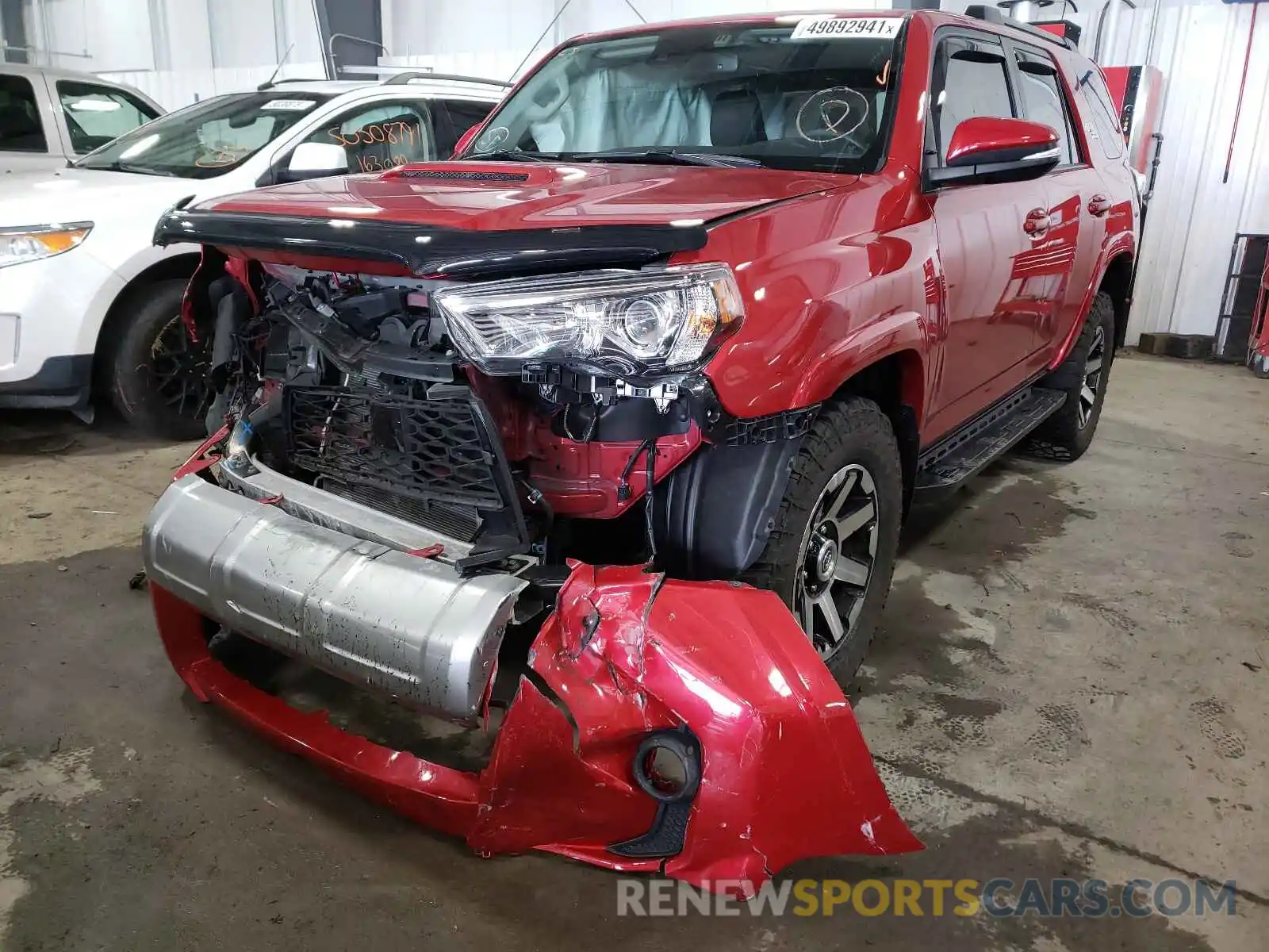 2 Photograph of a damaged car JTEBU5JR6L5785084 TOYOTA 4RUNNER 2020