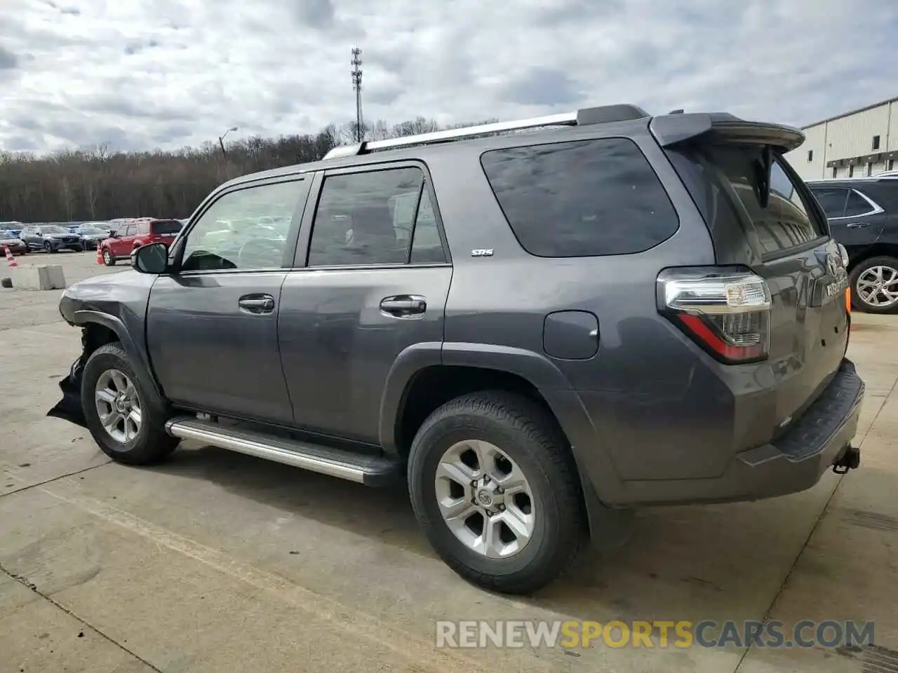 2 Photograph of a damaged car JTEBU5JR6L5789765 TOYOTA 4RUNNER 2020