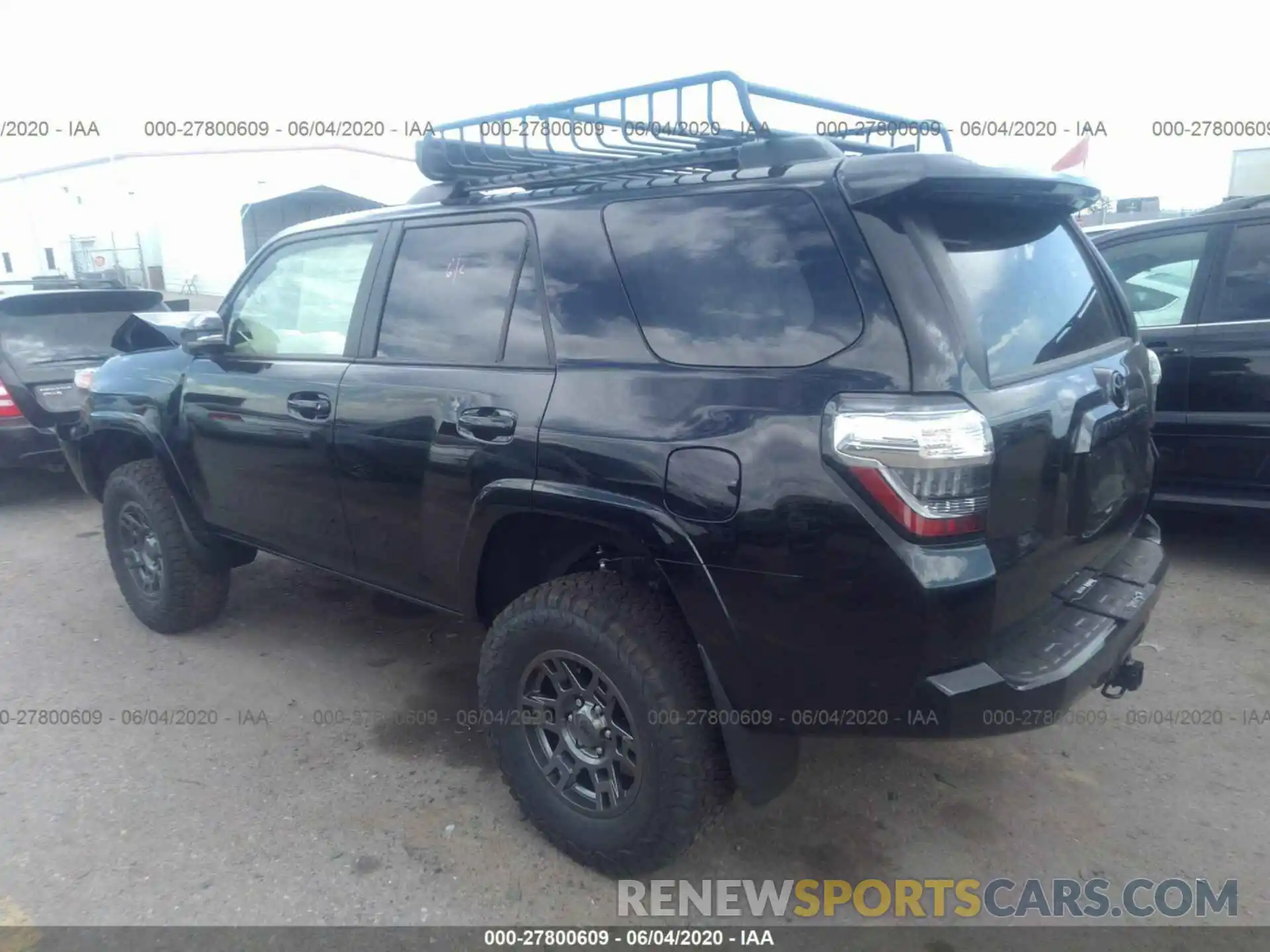 3 Фотография поврежденного автомобиля JTEBU5JR6L5794366 TOYOTA 4RUNNER 2020