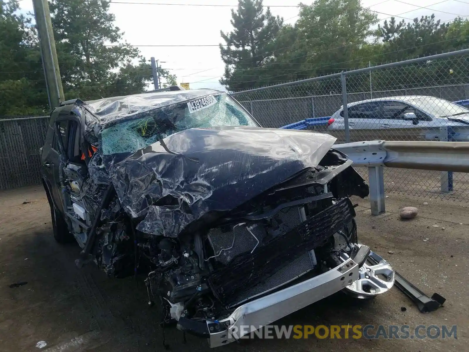 1 Photograph of a damaged car JTEBU5JR6L5795839 TOYOTA 4RUNNER 2020