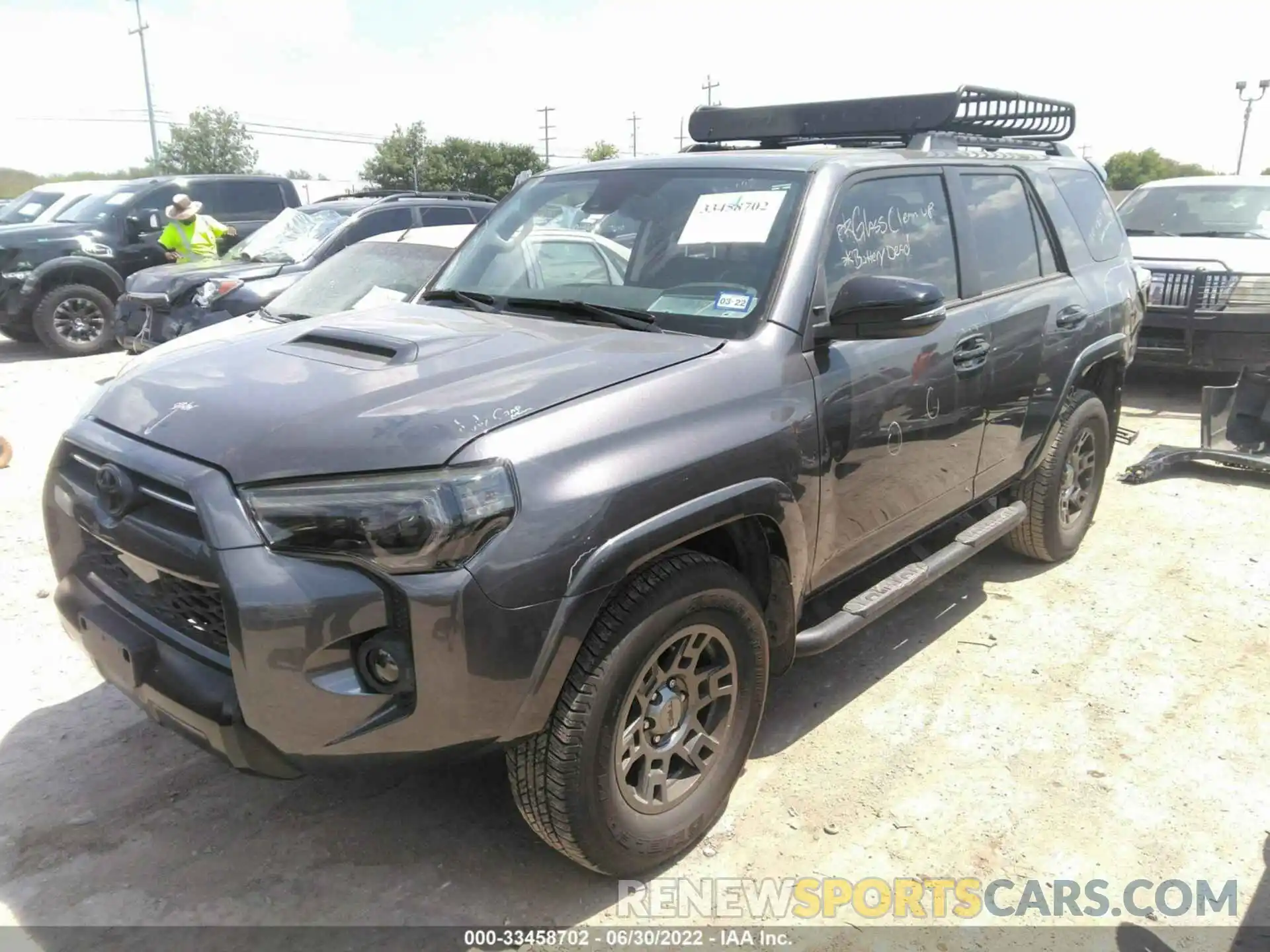 2 Photograph of a damaged car JTEBU5JR6L5796330 TOYOTA 4RUNNER 2020