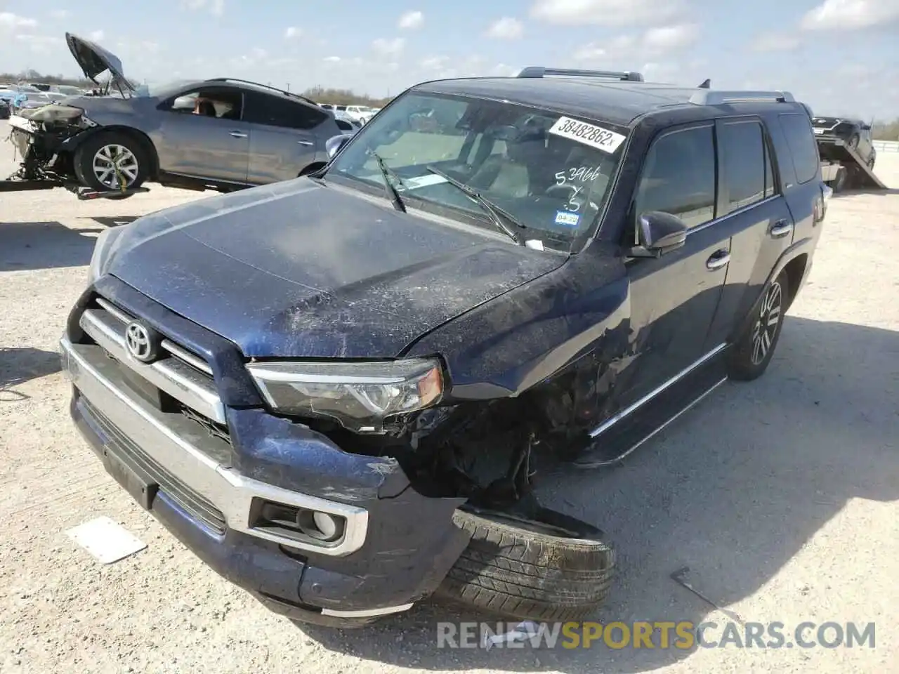 2 Photograph of a damaged car JTEBU5JR6L5798286 TOYOTA 4RUNNER 2020