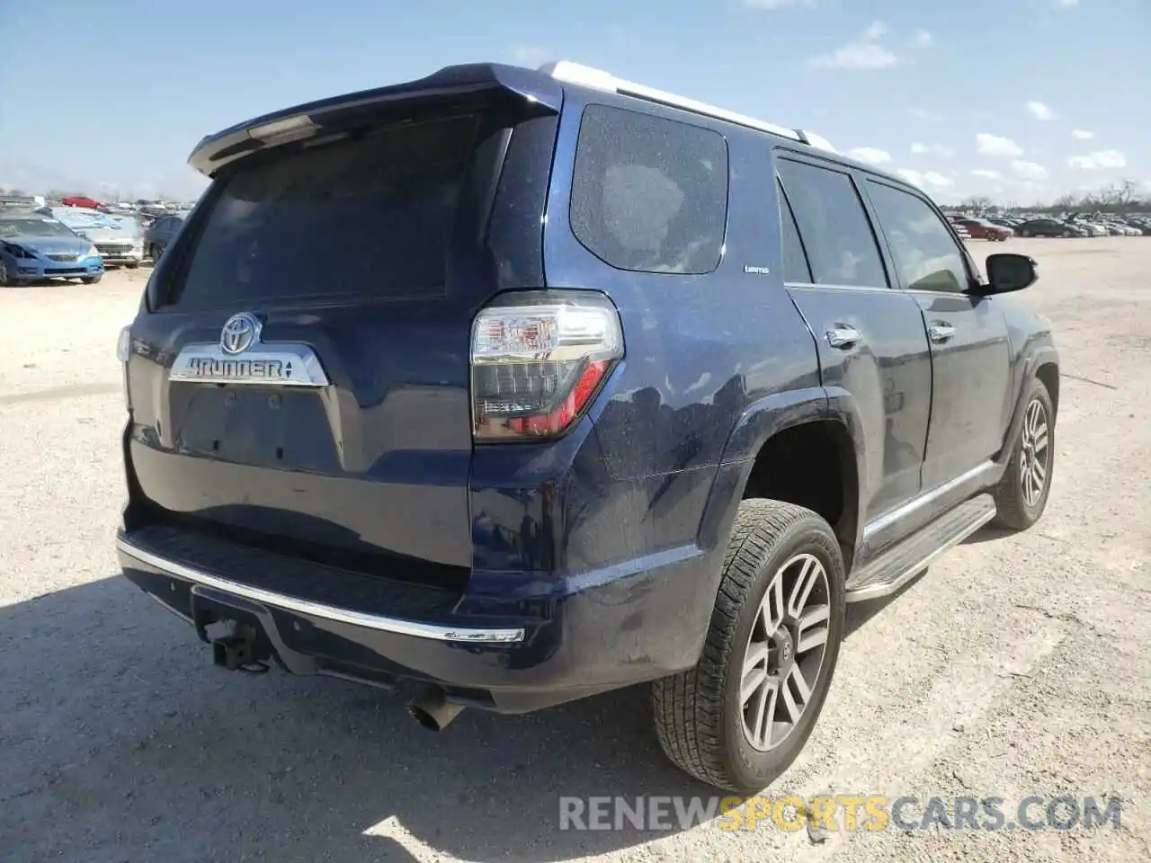 4 Photograph of a damaged car JTEBU5JR6L5798286 TOYOTA 4RUNNER 2020