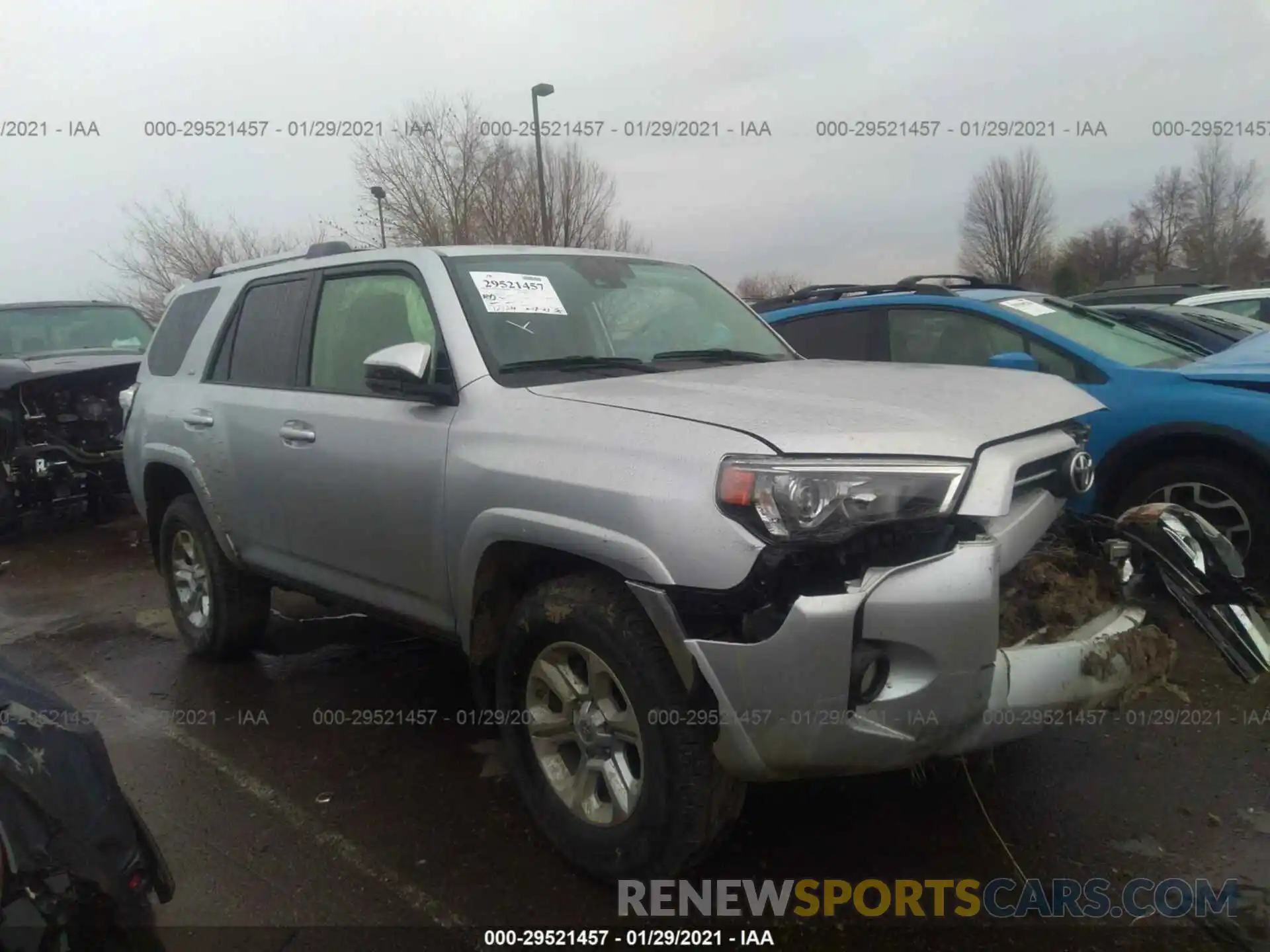 1 Photograph of a damaged car JTEBU5JR6L5799180 TOYOTA 4RUNNER 2020