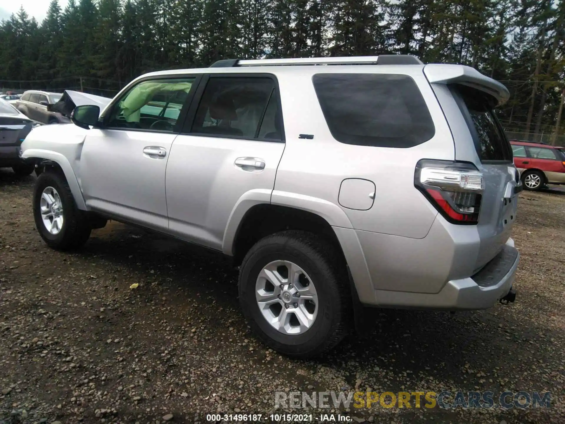 3 Фотография поврежденного автомобиля JTEBU5JR6L5802823 TOYOTA 4RUNNER 2020