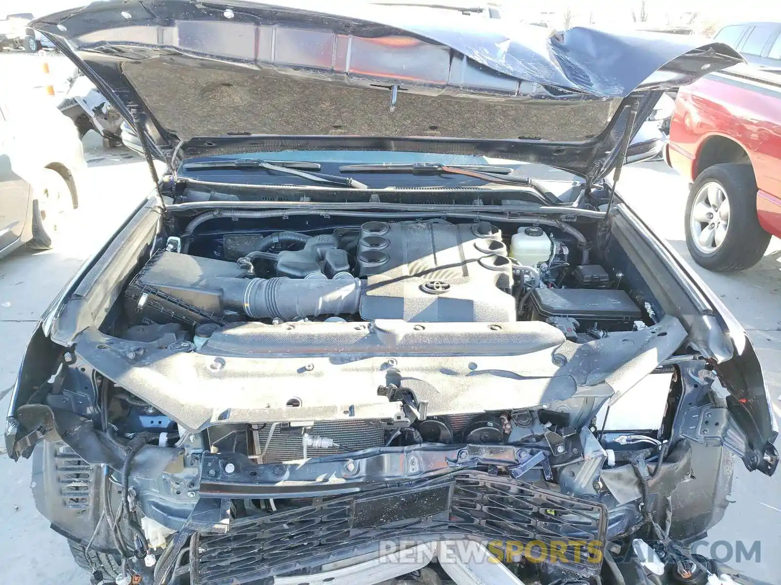 7 Photograph of a damaged car JTEBU5JR6L5808508 TOYOTA 4RUNNER 2020