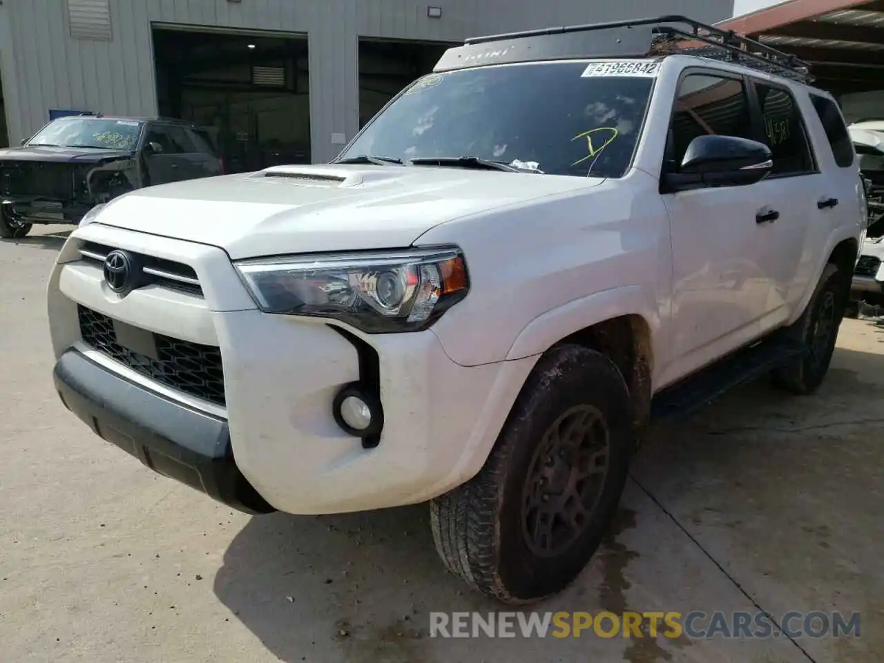 2 Photograph of a damaged car JTEBU5JR6L5809321 TOYOTA 4RUNNER 2020