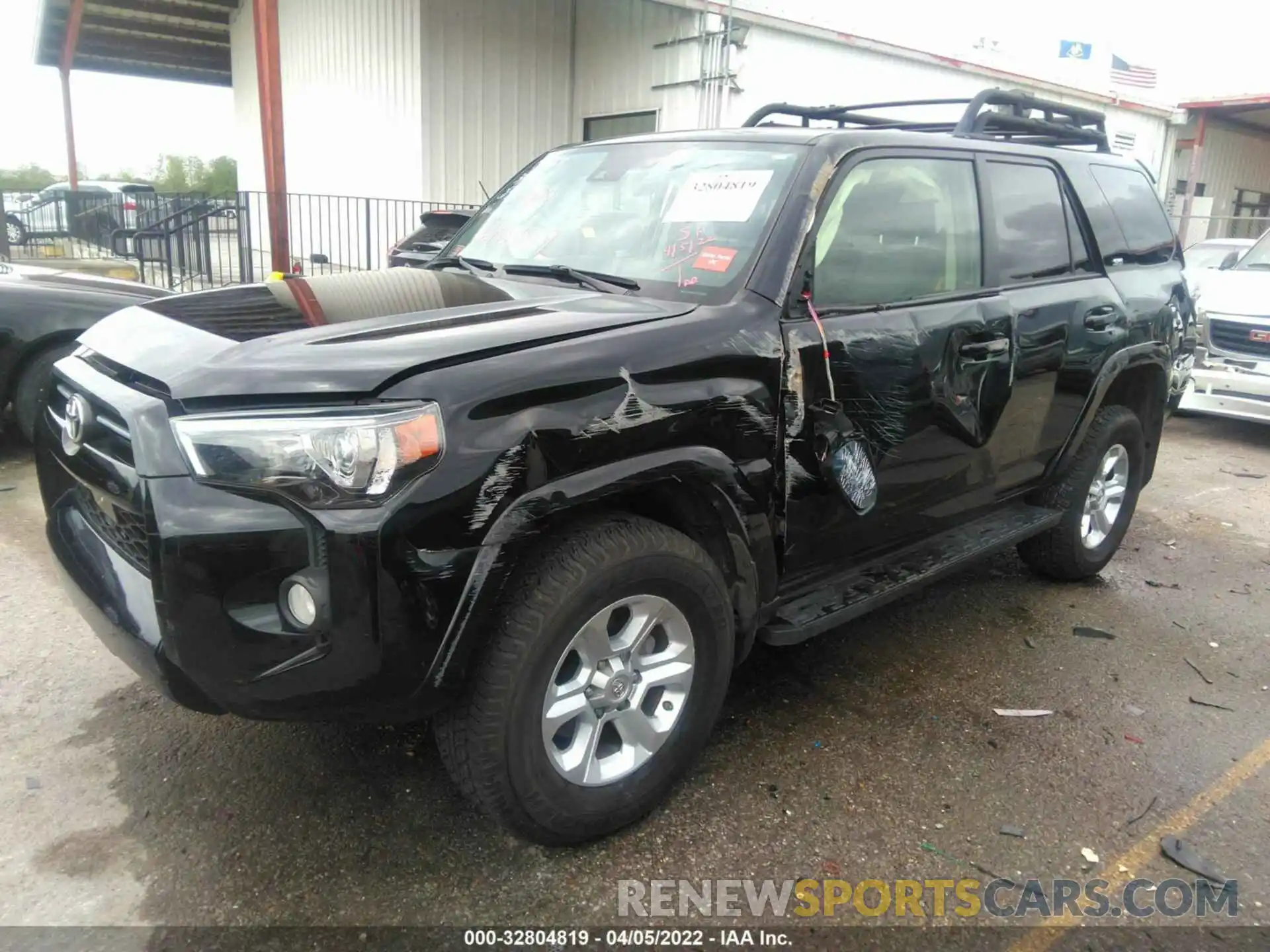 2 Фотография поврежденного автомобиля JTEBU5JR6L5817161 TOYOTA 4RUNNER 2020