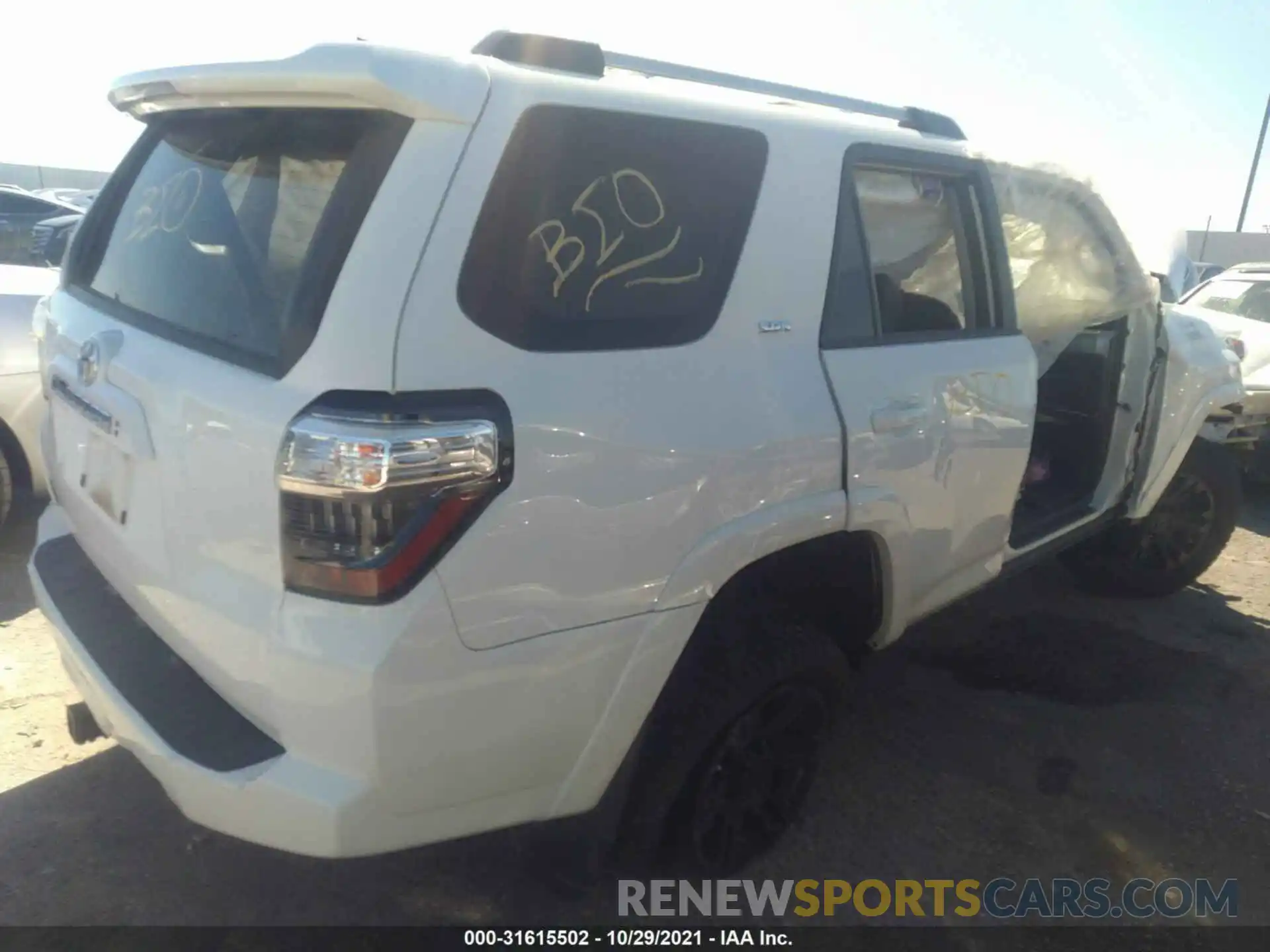 4 Фотография поврежденного автомобиля JTEBU5JR6L5825888 TOYOTA 4RUNNER 2020