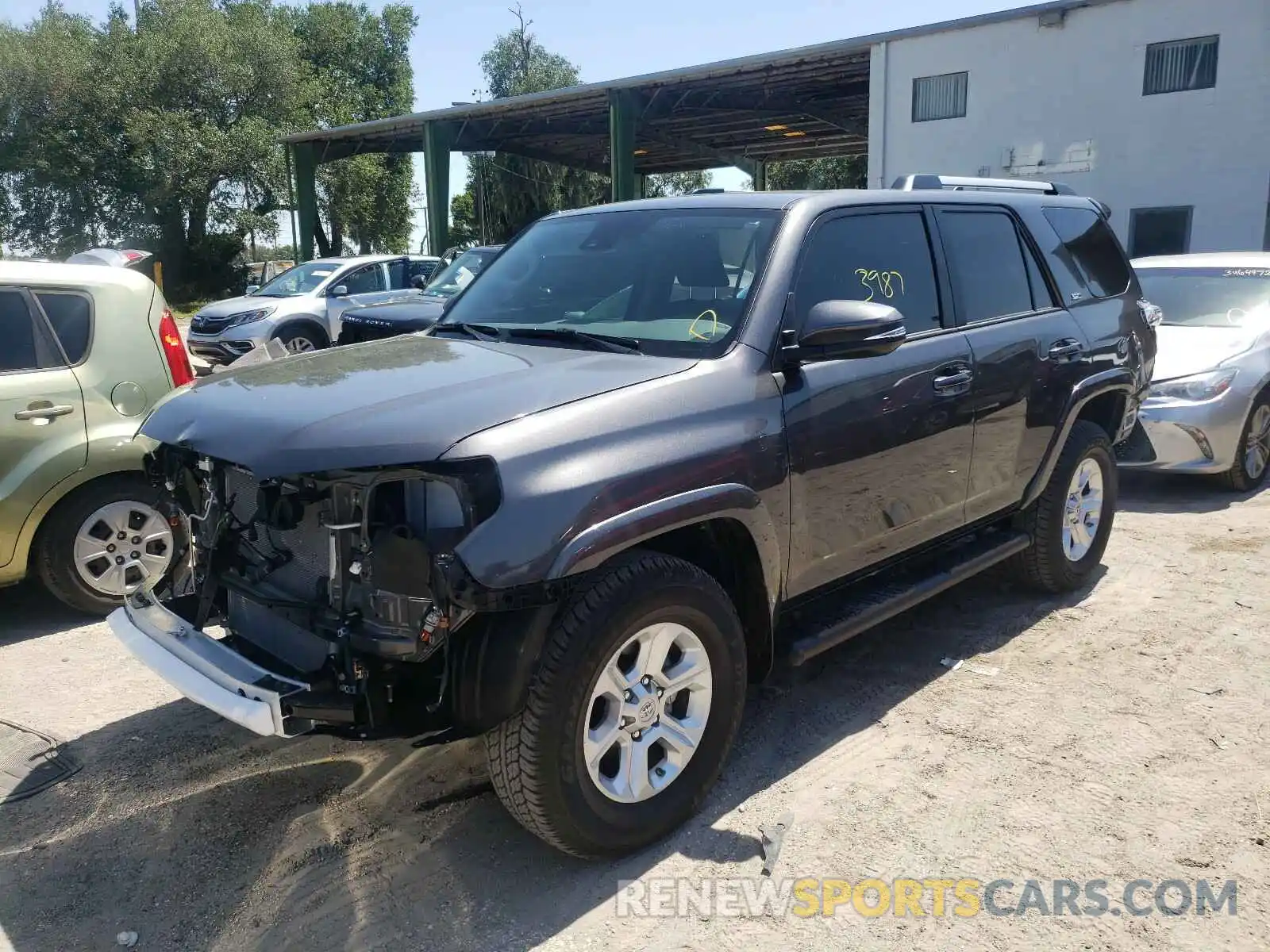 2 Photograph of a damaged car JTEBU5JR6L5827267 TOYOTA 4RUNNER 2020