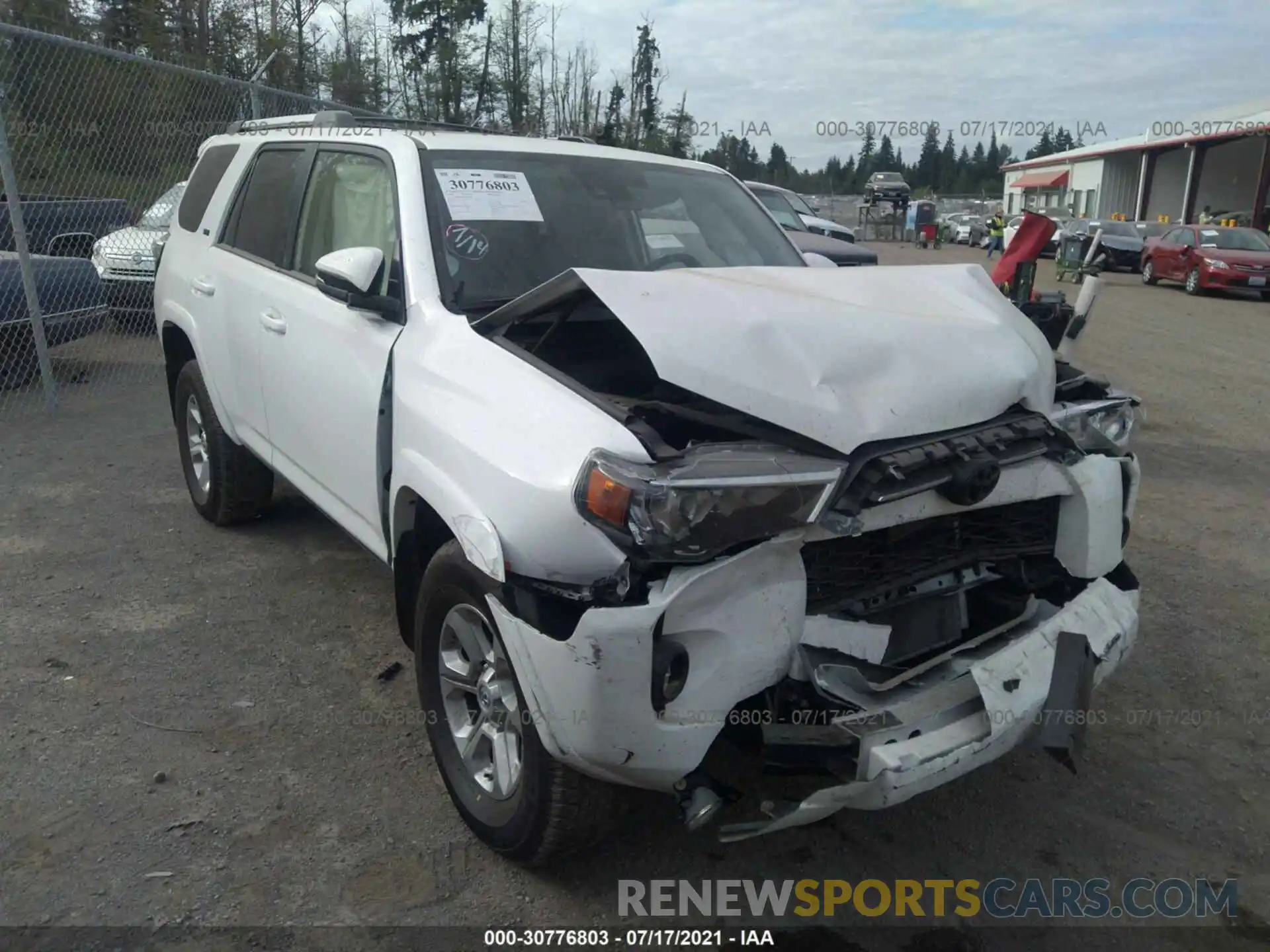 1 Photograph of a damaged car JTEBU5JR6L5828743 TOYOTA 4RUNNER 2020