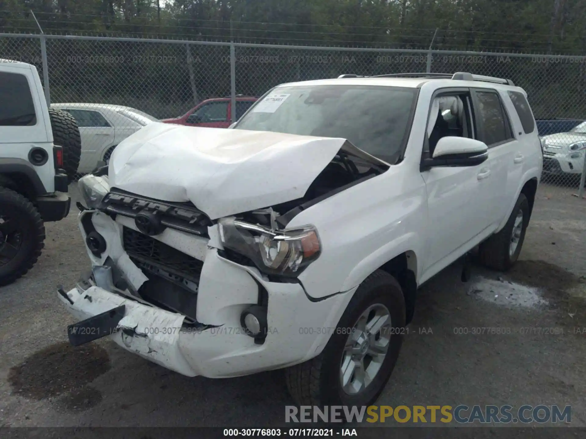 2 Photograph of a damaged car JTEBU5JR6L5828743 TOYOTA 4RUNNER 2020