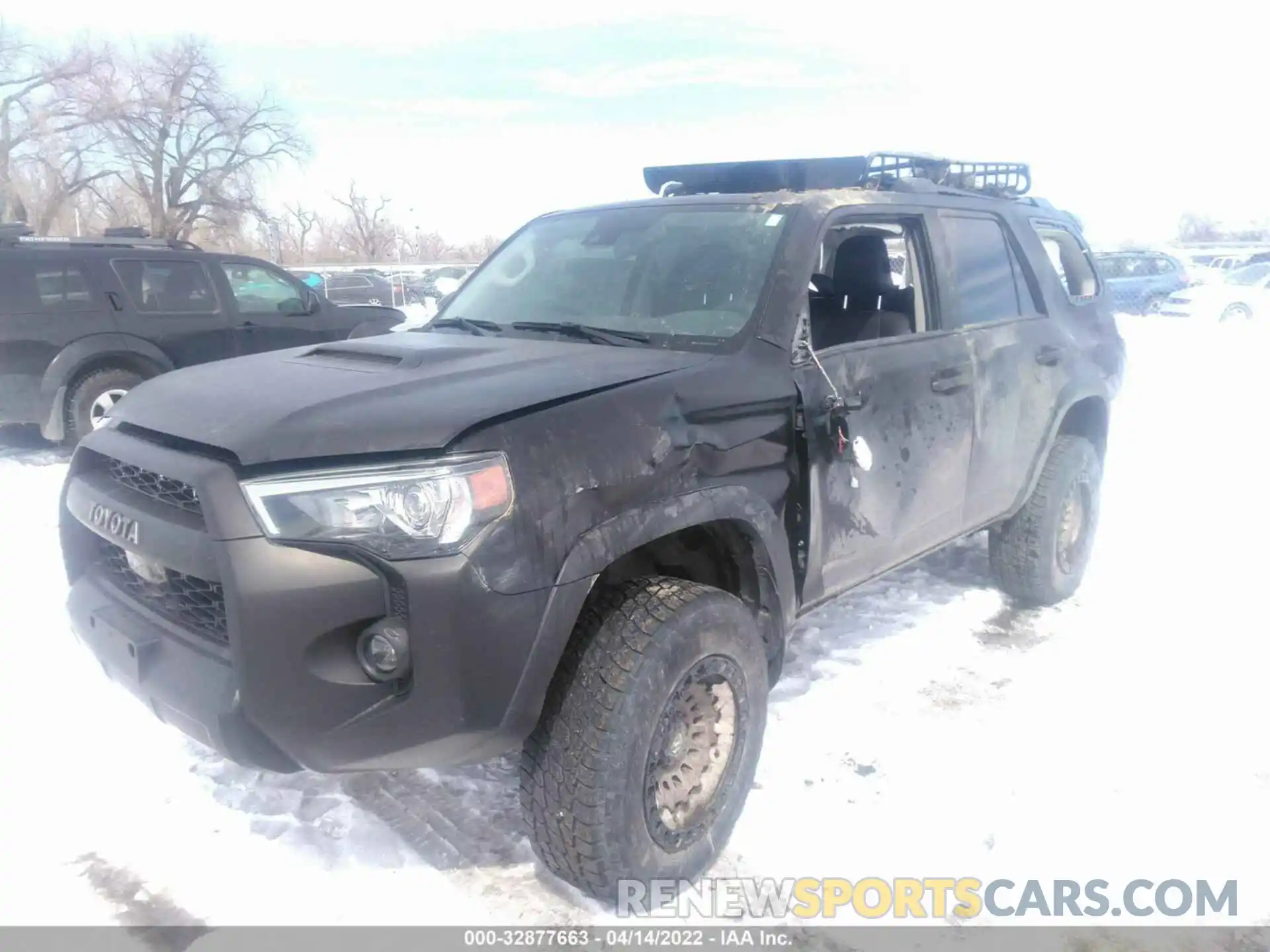 6 Photograph of a damaged car JTEBU5JR6L5835241 TOYOTA 4RUNNER 2020