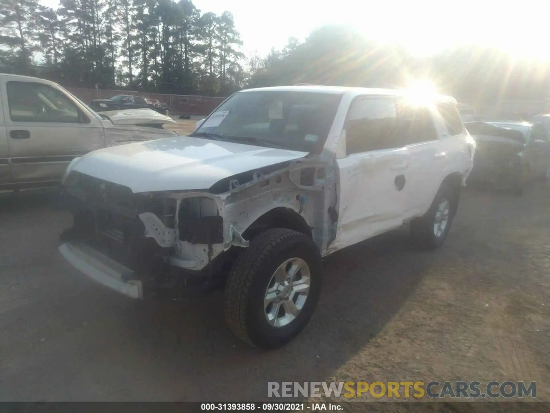 2 Photograph of a damaged car JTEBU5JR7L5739733 TOYOTA 4RUNNER 2020