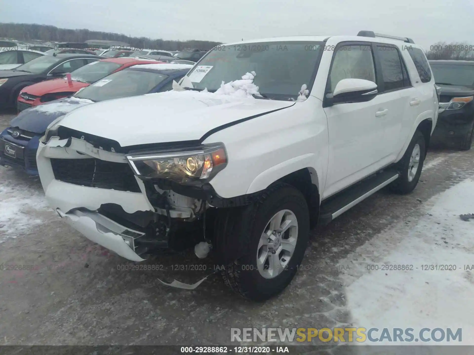 2 Photograph of a damaged car JTEBU5JR7L5741899 TOYOTA 4RUNNER 2020