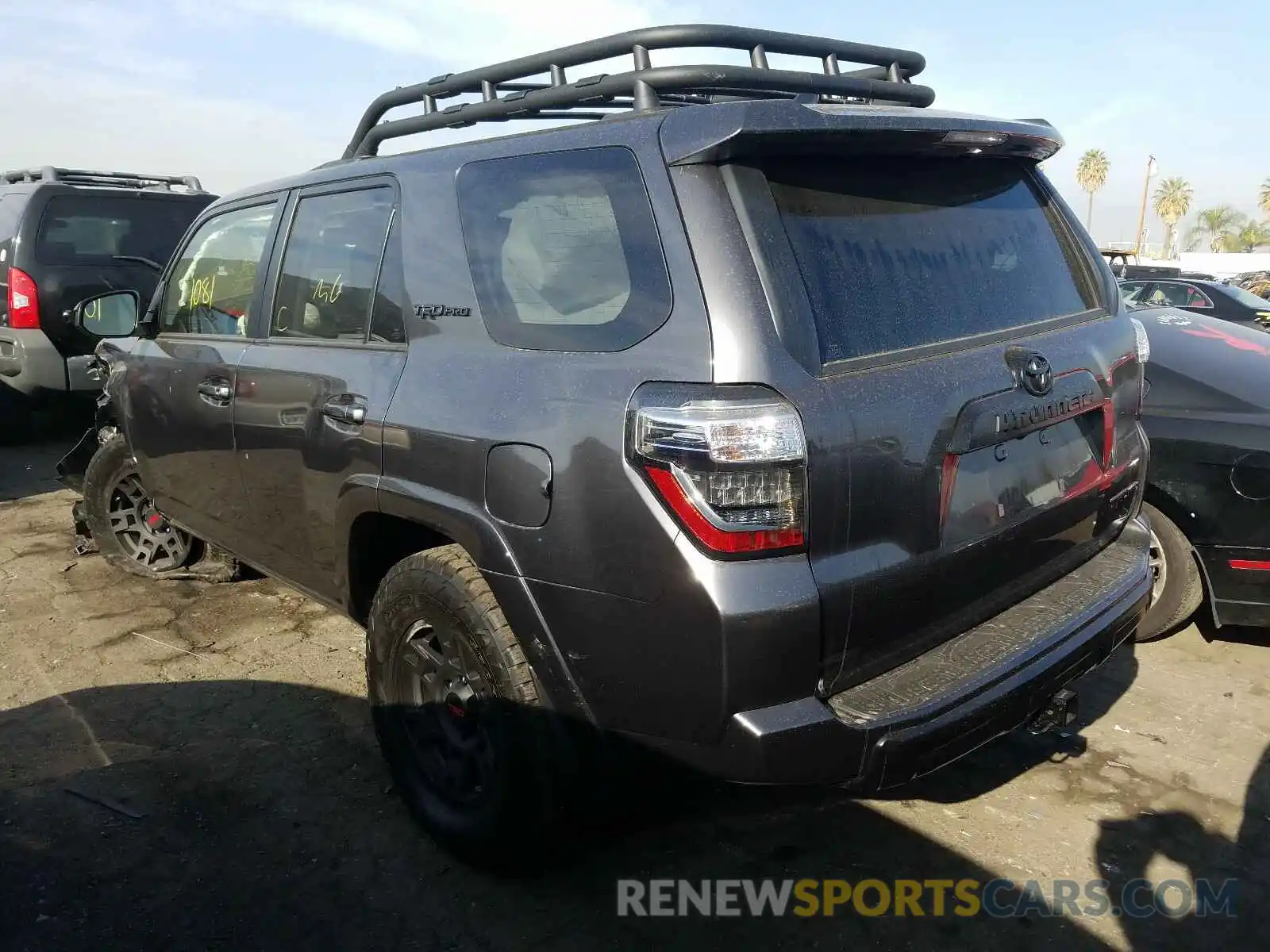 3 Photograph of a damaged car JTEBU5JR7L5744625 TOYOTA 4RUNNER 2020