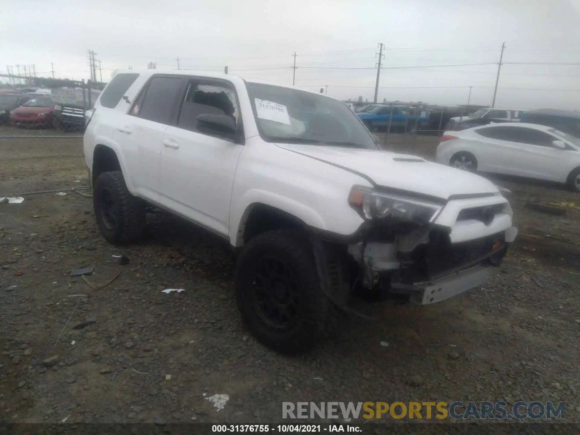 1 Photograph of a damaged car JTEBU5JR7L5748979 TOYOTA 4RUNNER 2020