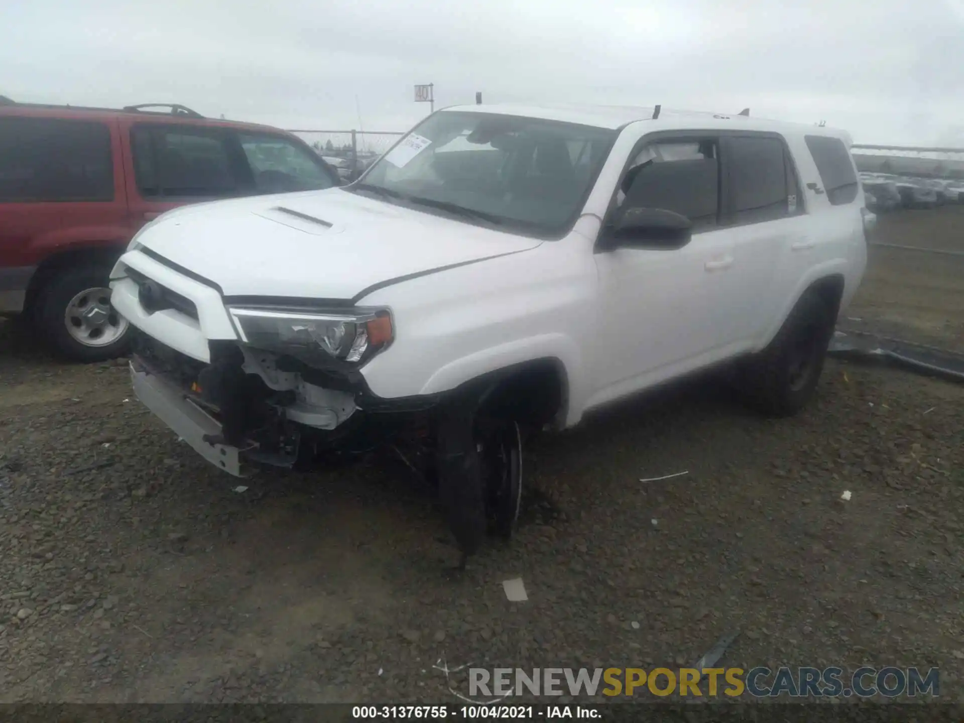 2 Фотография поврежденного автомобиля JTEBU5JR7L5748979 TOYOTA 4RUNNER 2020