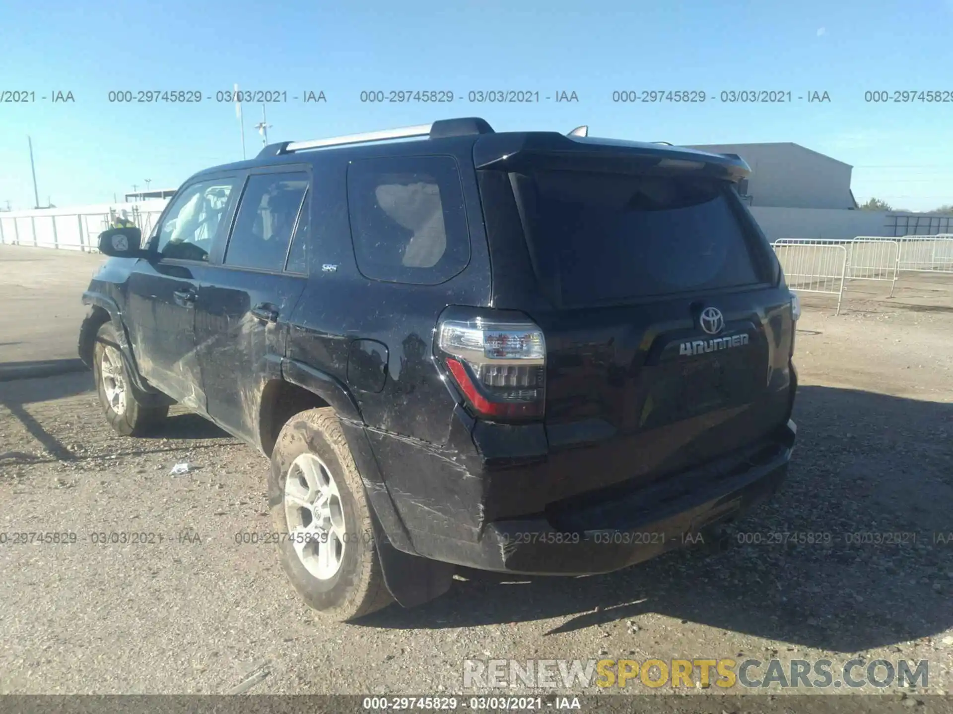 3 Photograph of a damaged car JTEBU5JR7L5749713 TOYOTA 4RUNNER 2020