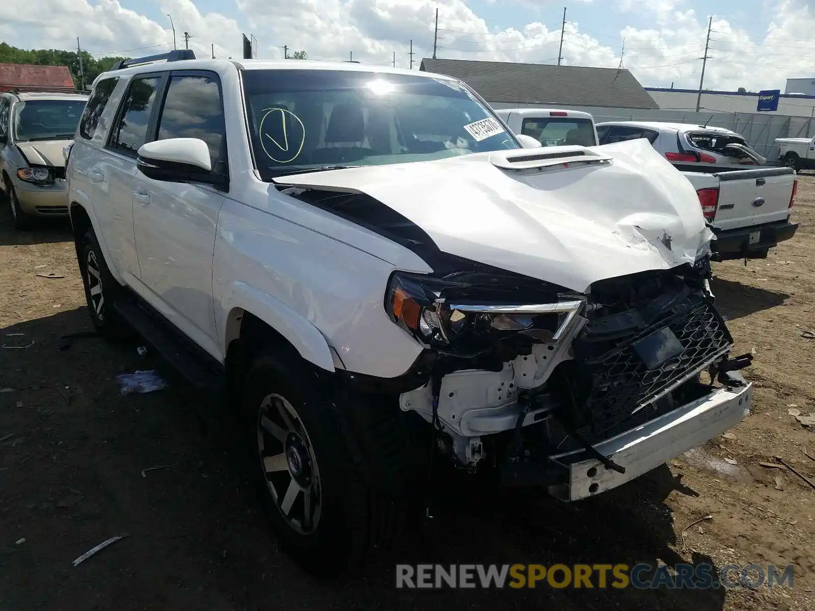 9 Photograph of a damaged car JTEBU5JR7L5750361 TOYOTA 4RUNNER 2020