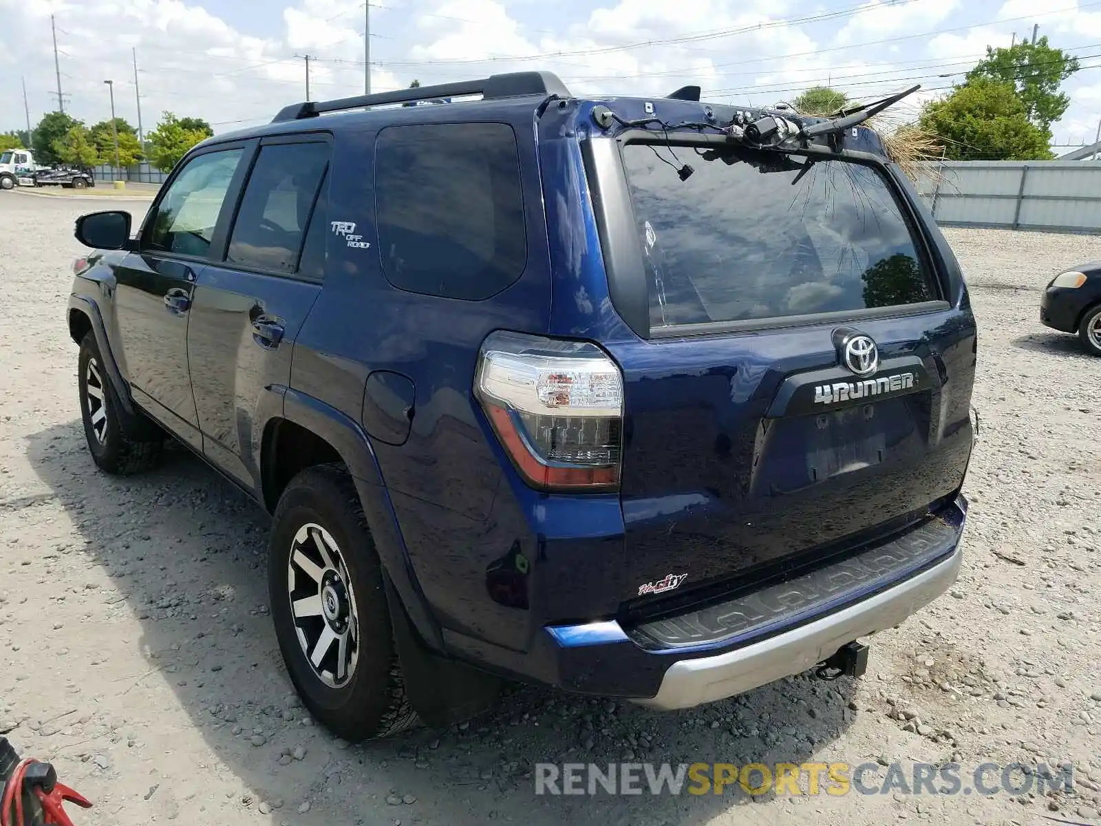 3 Photograph of a damaged car JTEBU5JR7L5751106 TOYOTA 4RUNNER 2020