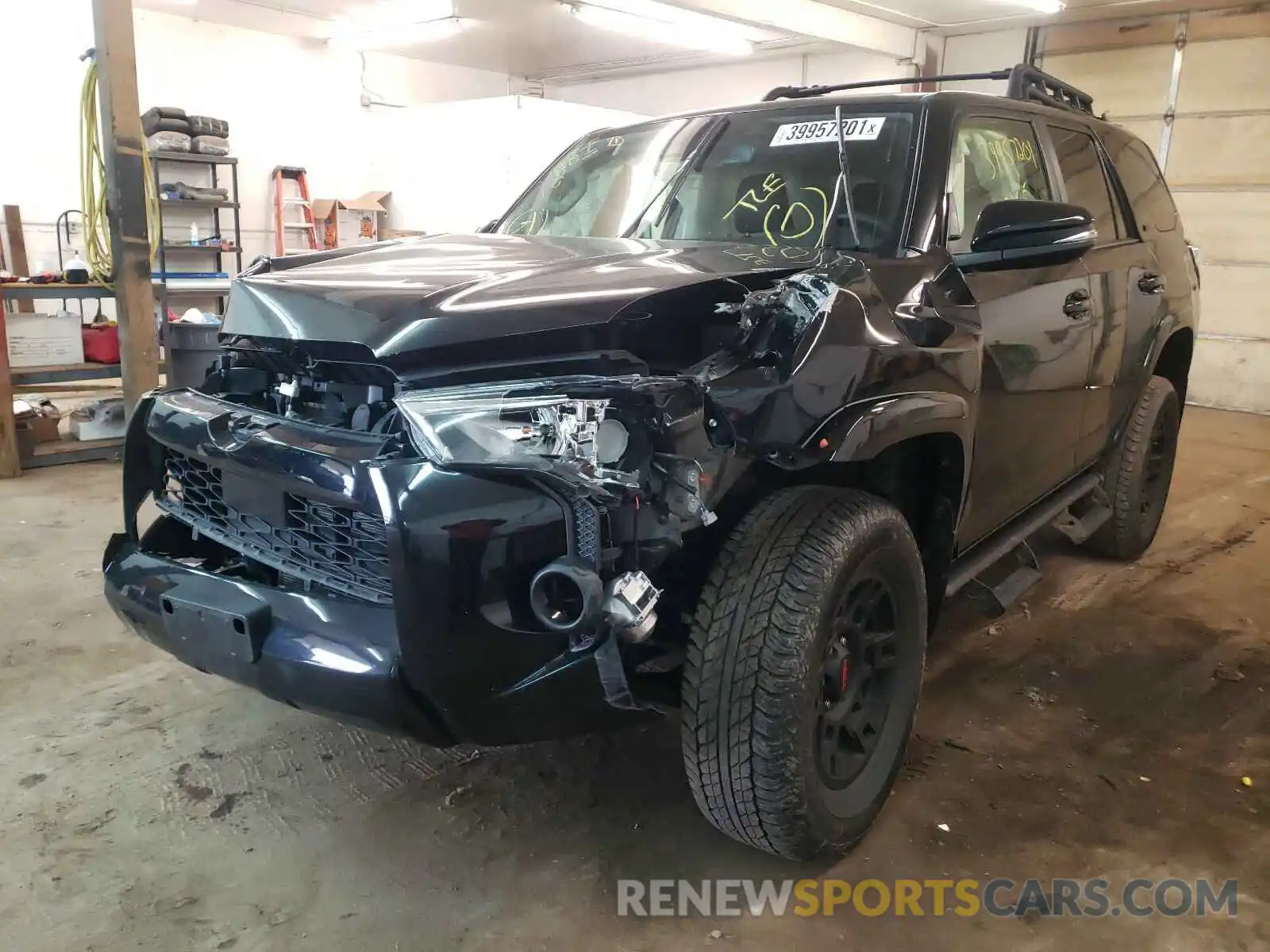 2 Photograph of a damaged car JTEBU5JR7L5752739 TOYOTA 4RUNNER 2020