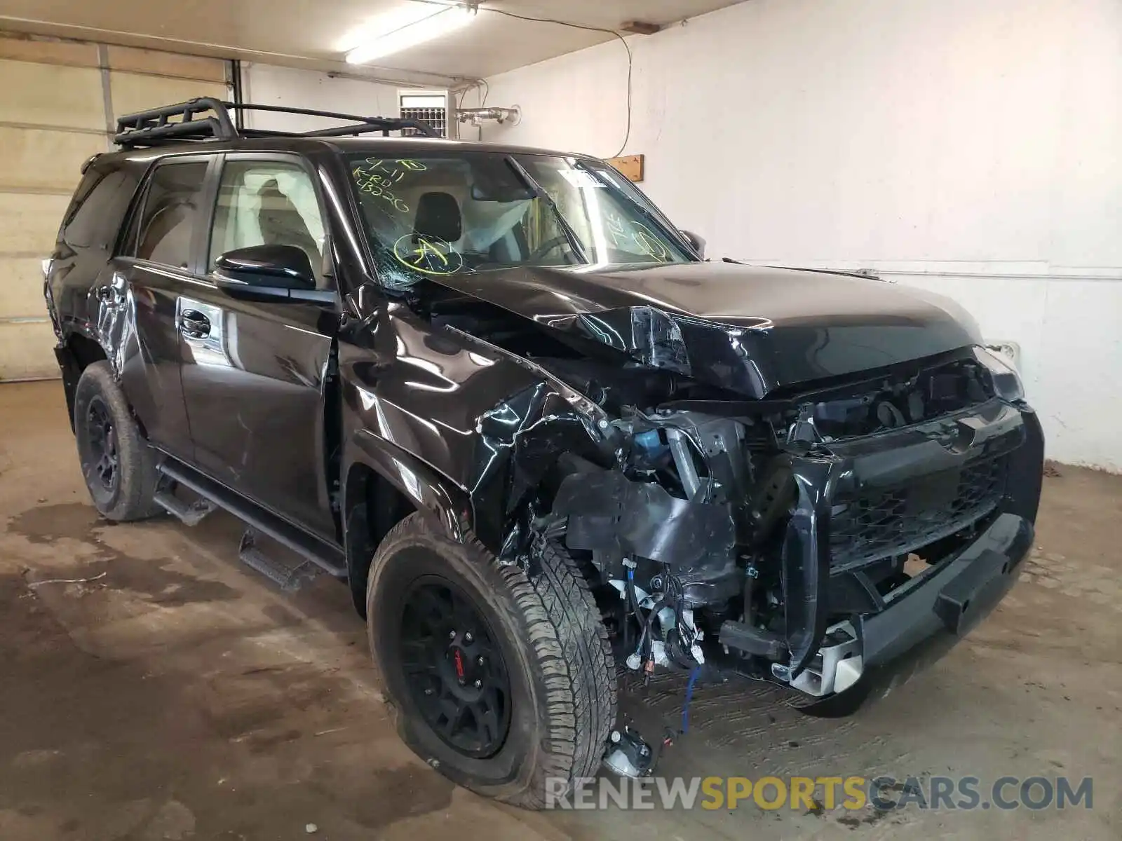 9 Photograph of a damaged car JTEBU5JR7L5752739 TOYOTA 4RUNNER 2020