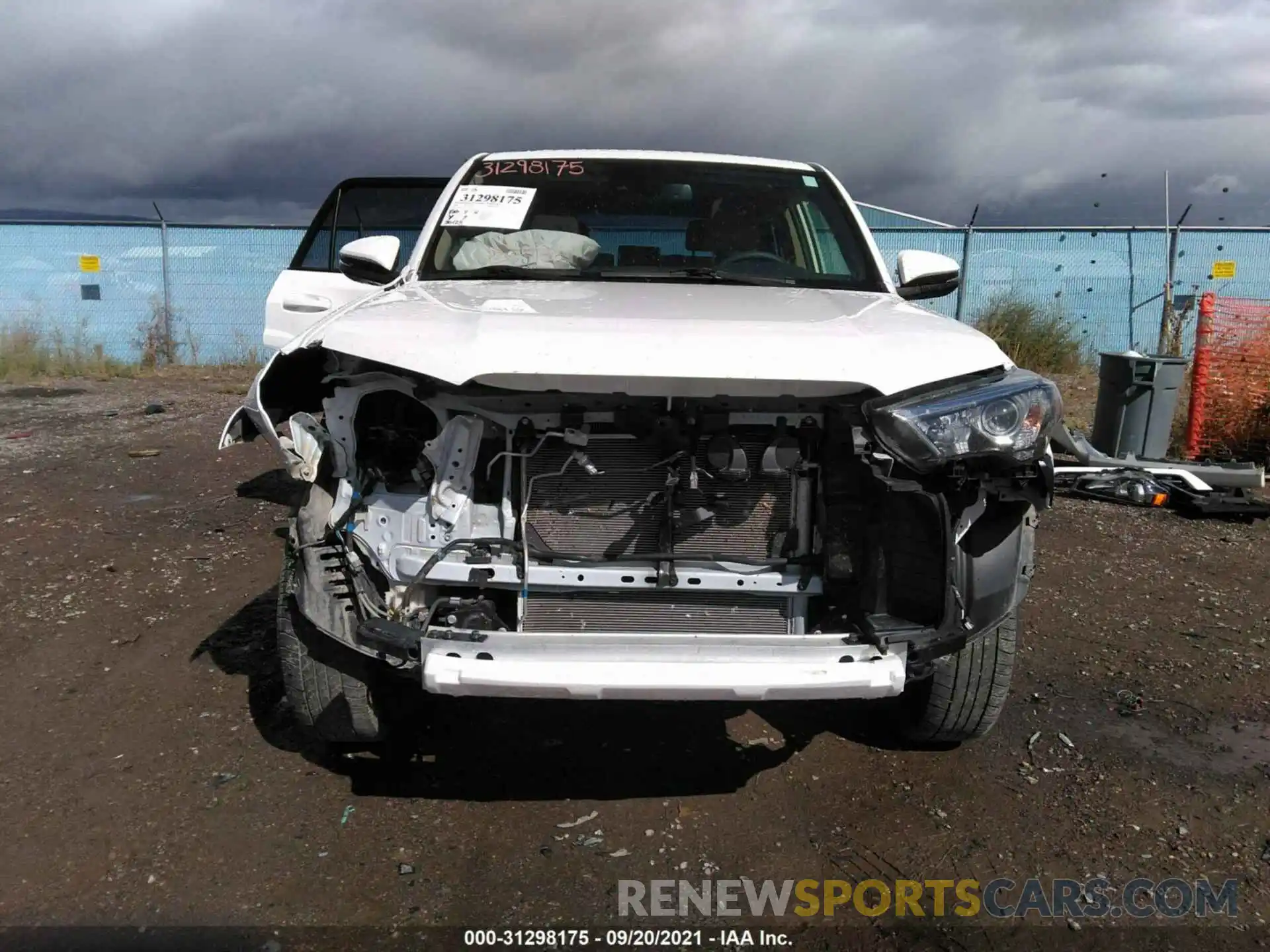 6 Photograph of a damaged car JTEBU5JR7L5754653 TOYOTA 4RUNNER 2020