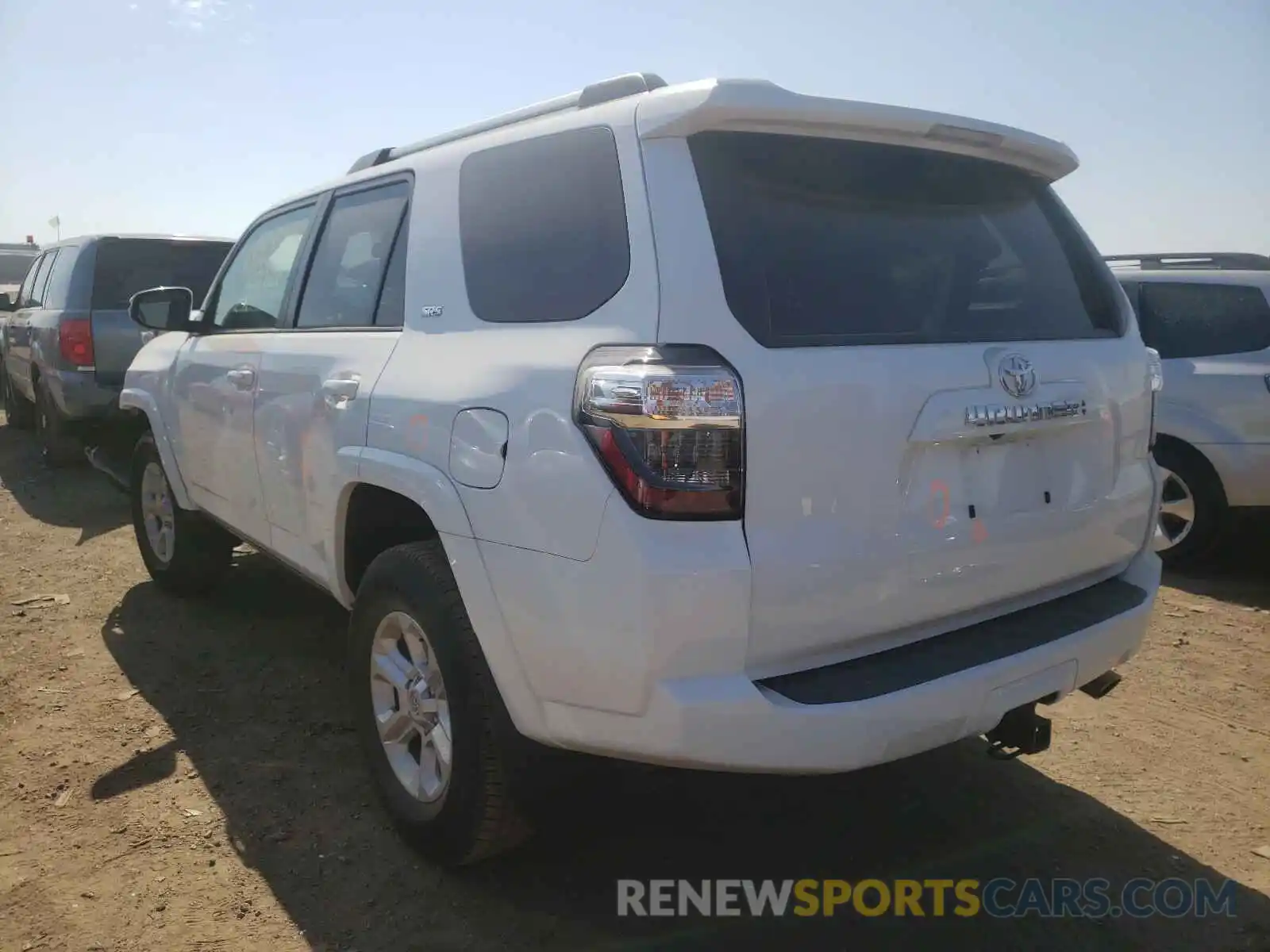 3 Photograph of a damaged car JTEBU5JR7L5756709 TOYOTA 4RUNNER 2020