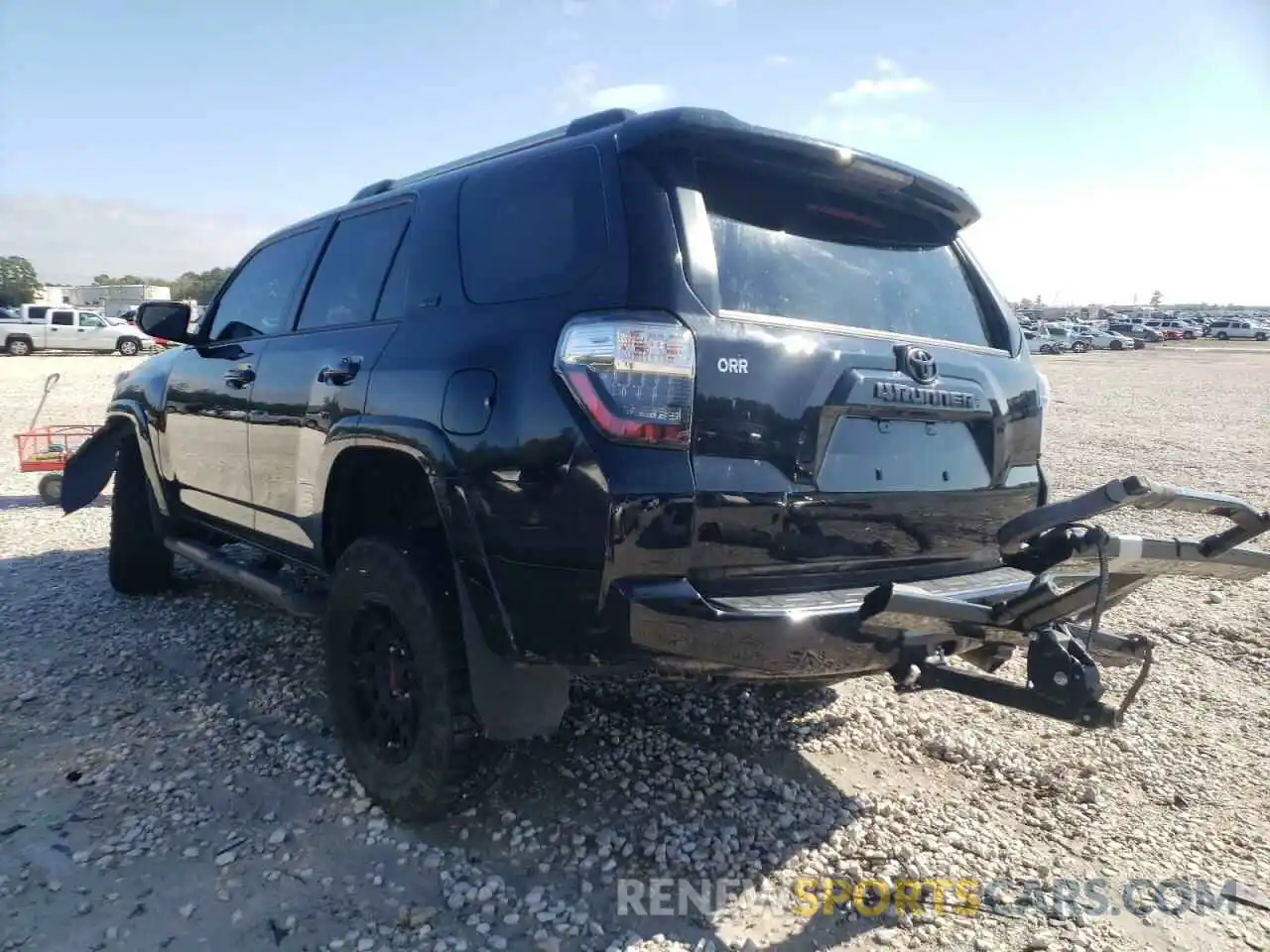 3 Photograph of a damaged car JTEBU5JR7L5762283 TOYOTA 4RUNNER 2020