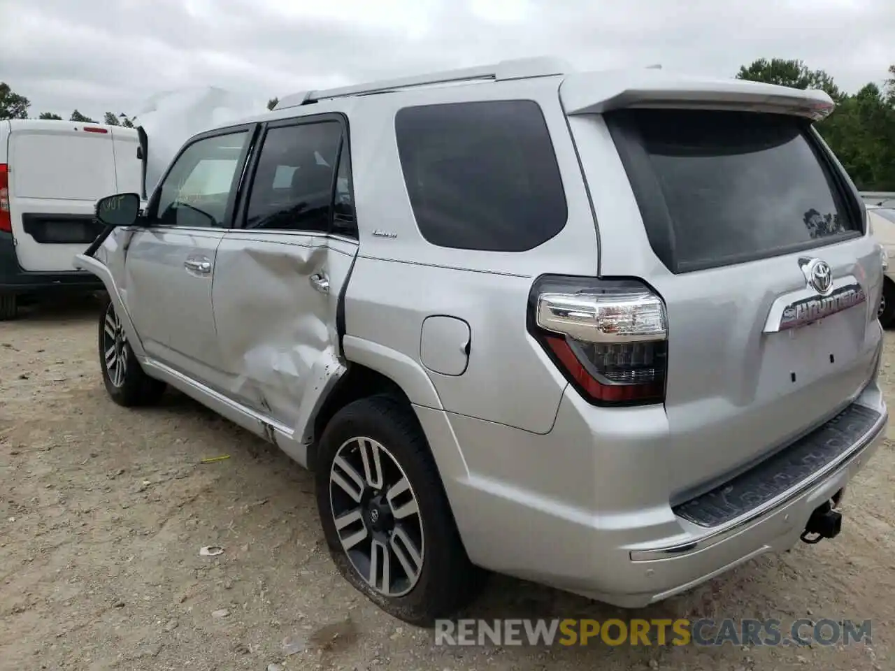 3 Photograph of a damaged car JTEBU5JR7L5762641 TOYOTA 4RUNNER 2020