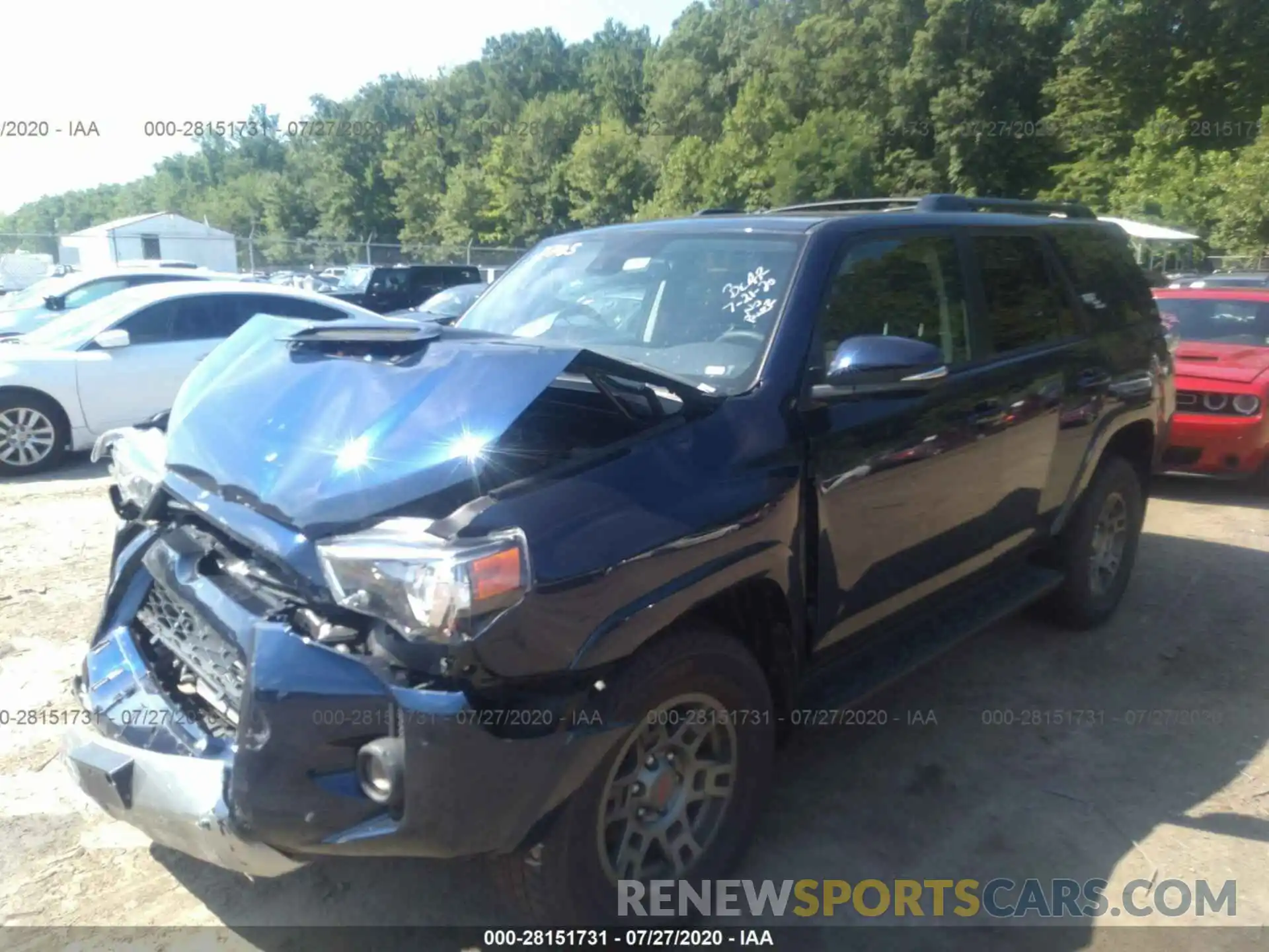 2 Photograph of a damaged car JTEBU5JR7L5762705 TOYOTA 4RUNNER 2020