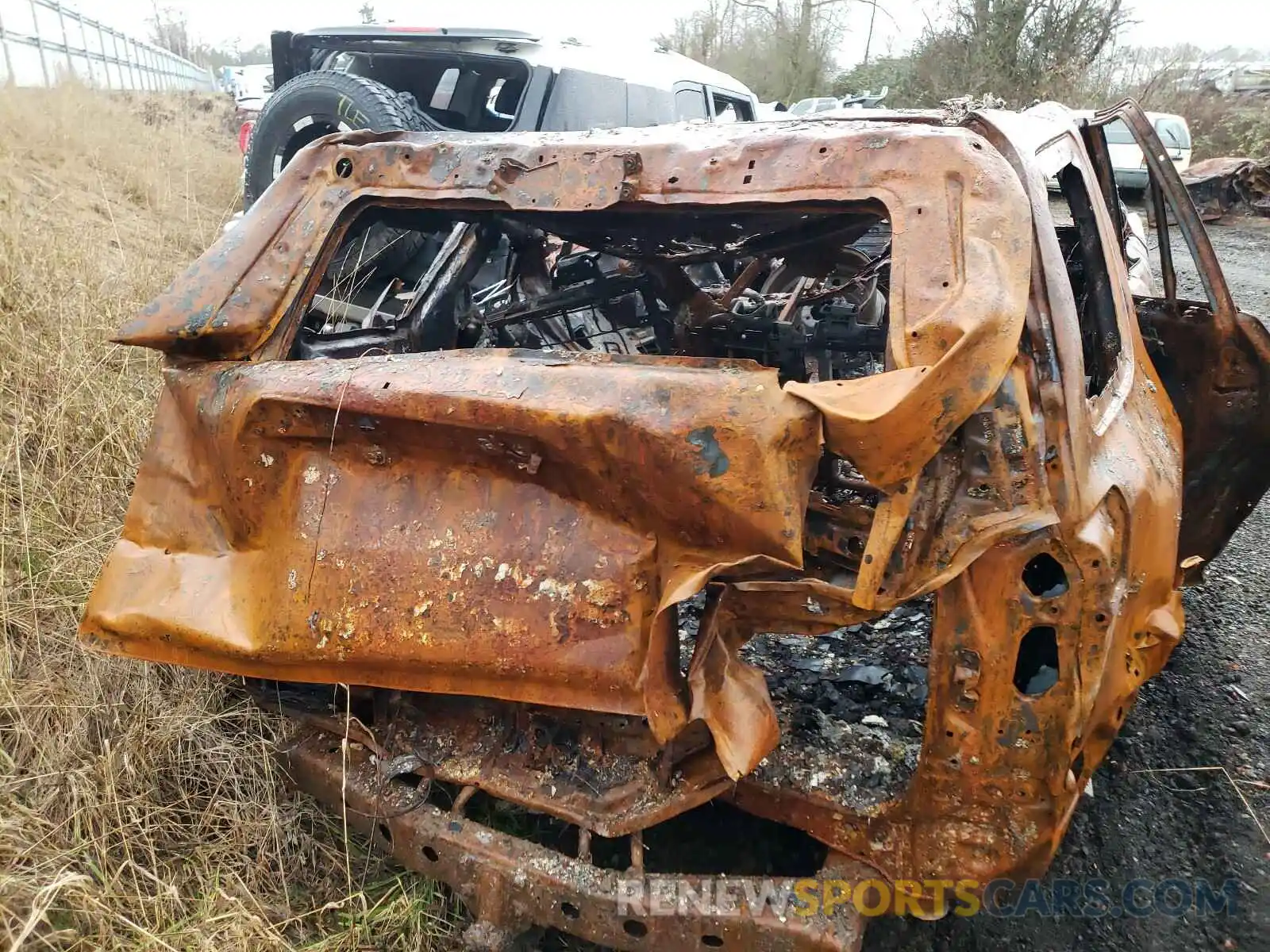 9 Photograph of a damaged car JTEBU5JR7L5764308 TOYOTA 4RUNNER 2020