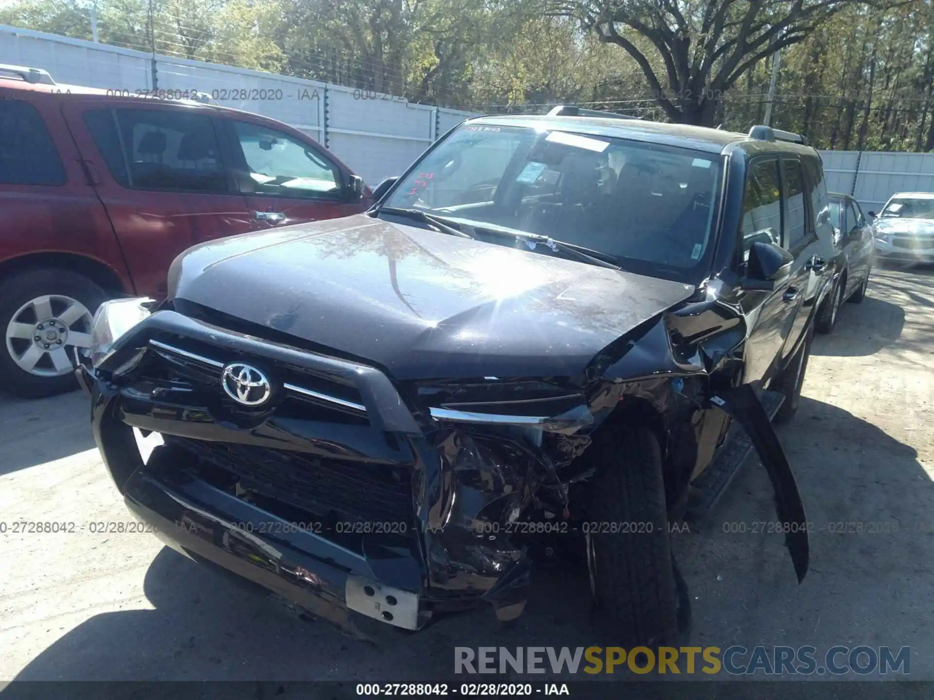 6 Photograph of a damaged car JTEBU5JR7L5768424 TOYOTA 4RUNNER 2020