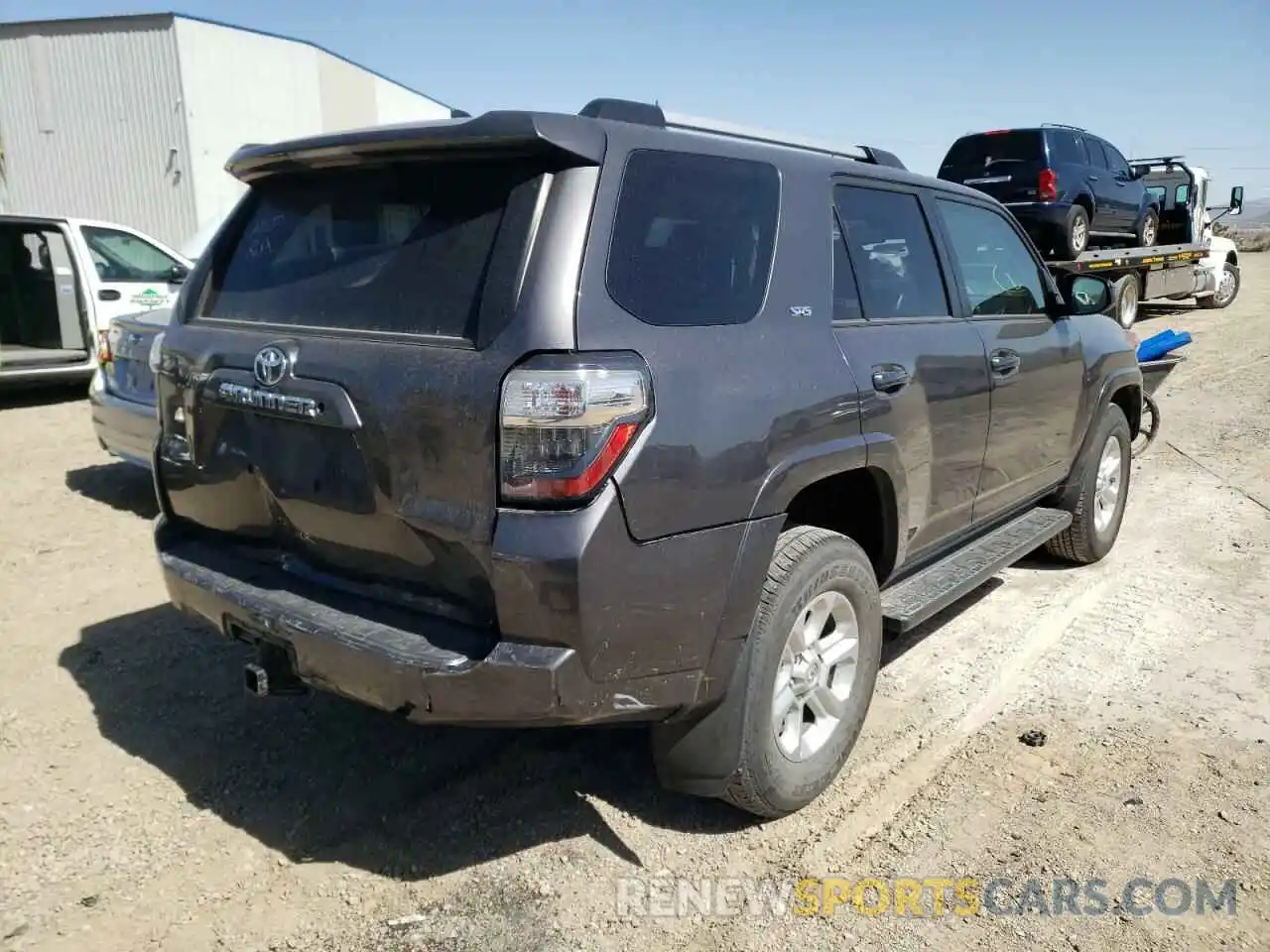 4 Фотография поврежденного автомобиля JTEBU5JR7L5769573 TOYOTA 4RUNNER 2020