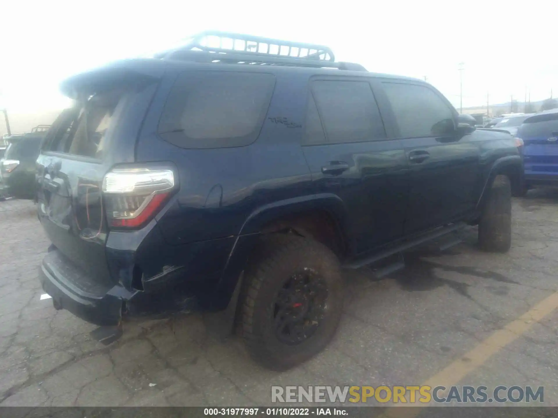 4 Photograph of a damaged car JTEBU5JR7L5770156 TOYOTA 4RUNNER 2020