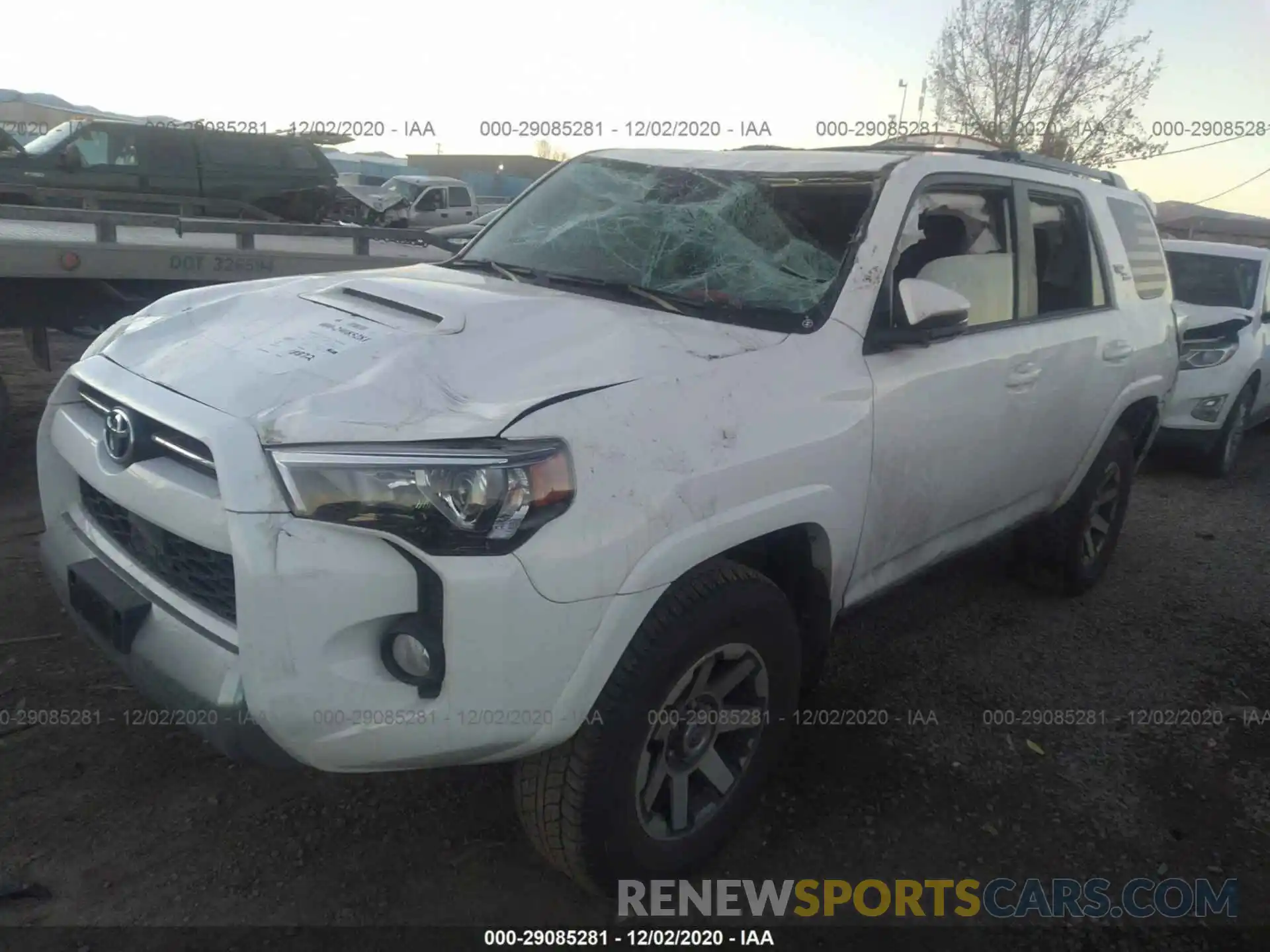 2 Photograph of a damaged car JTEBU5JR7L5772151 TOYOTA 4RUNNER 2020