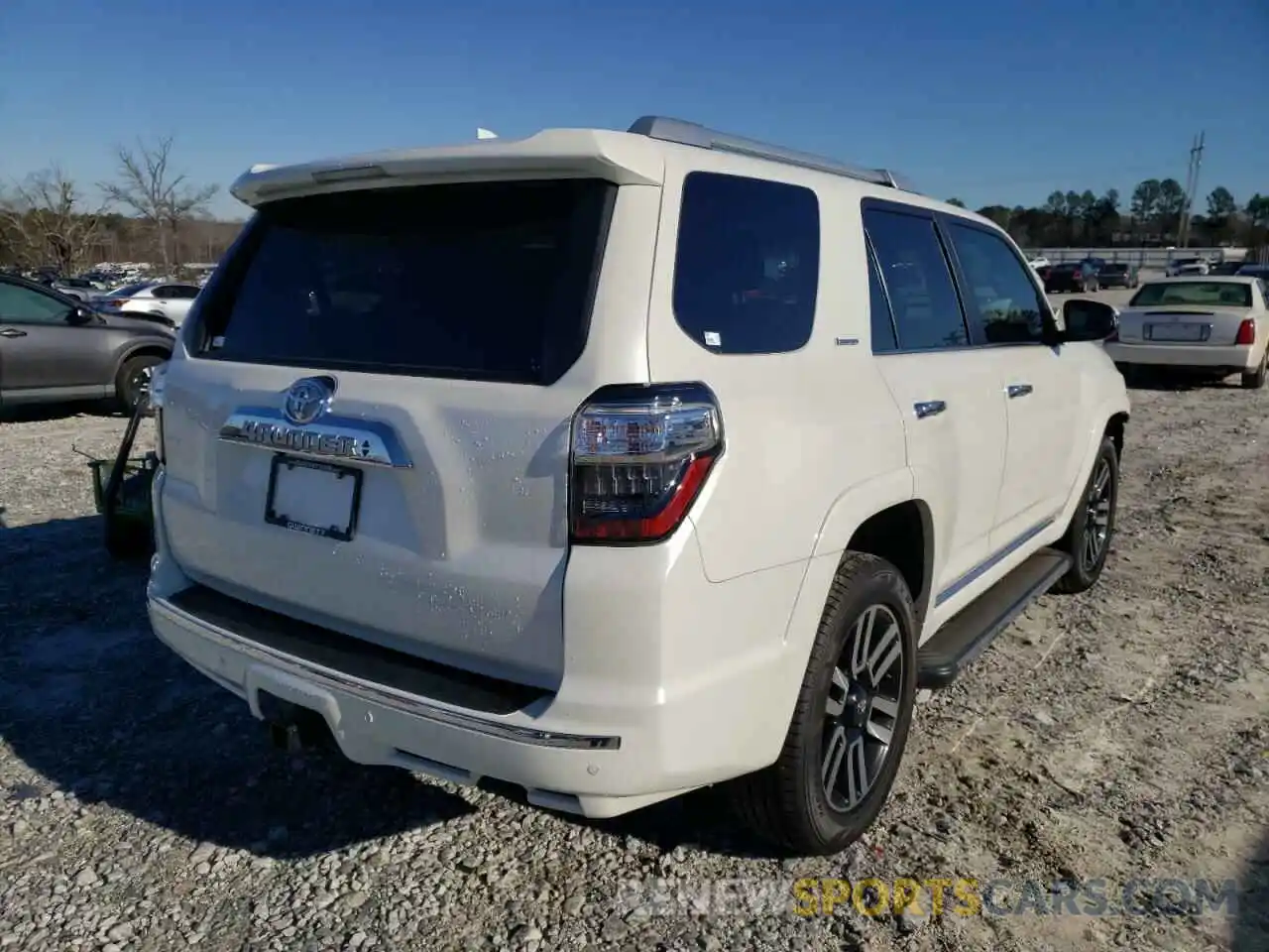 4 Photograph of a damaged car JTEBU5JR7L5772585 TOYOTA 4RUNNER 2020