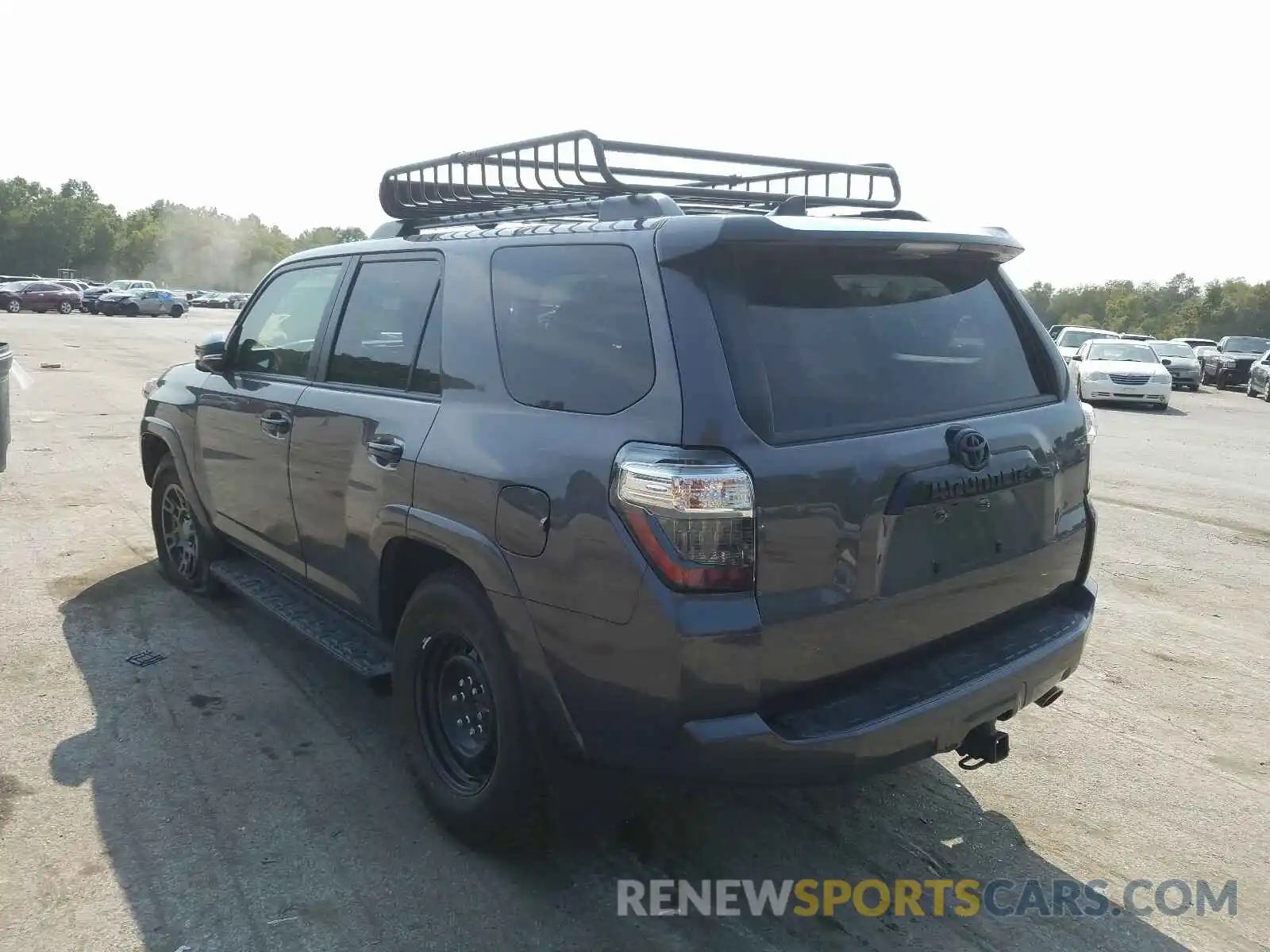 3 Photograph of a damaged car JTEBU5JR7L5773753 TOYOTA 4RUNNER 2020