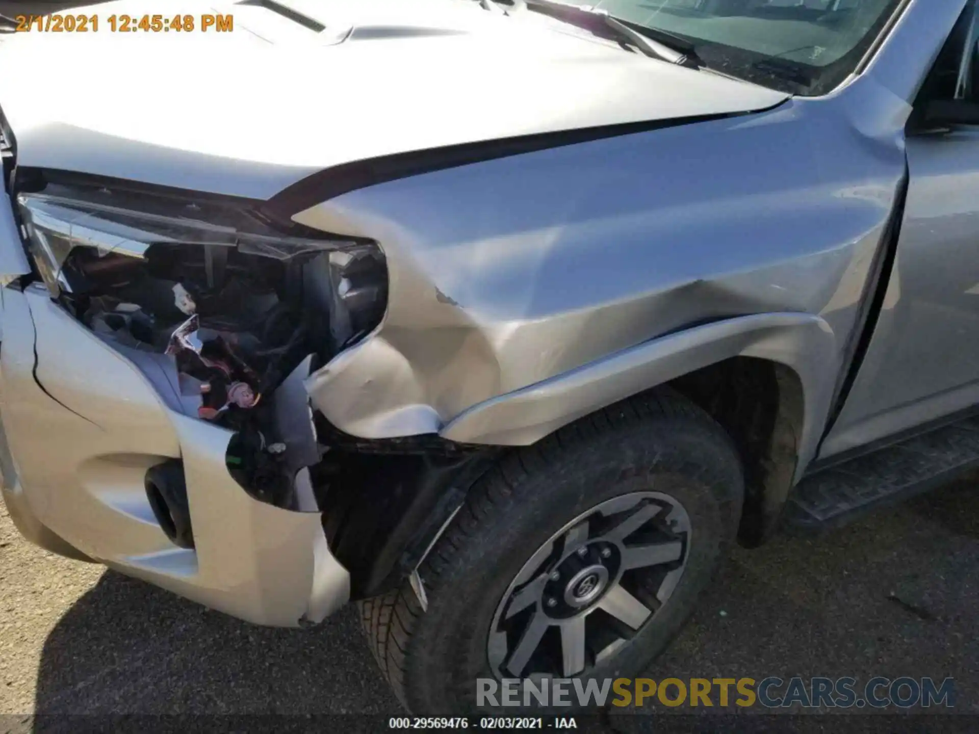 16 Photograph of a damaged car JTEBU5JR7L5776202 TOYOTA 4RUNNER 2020