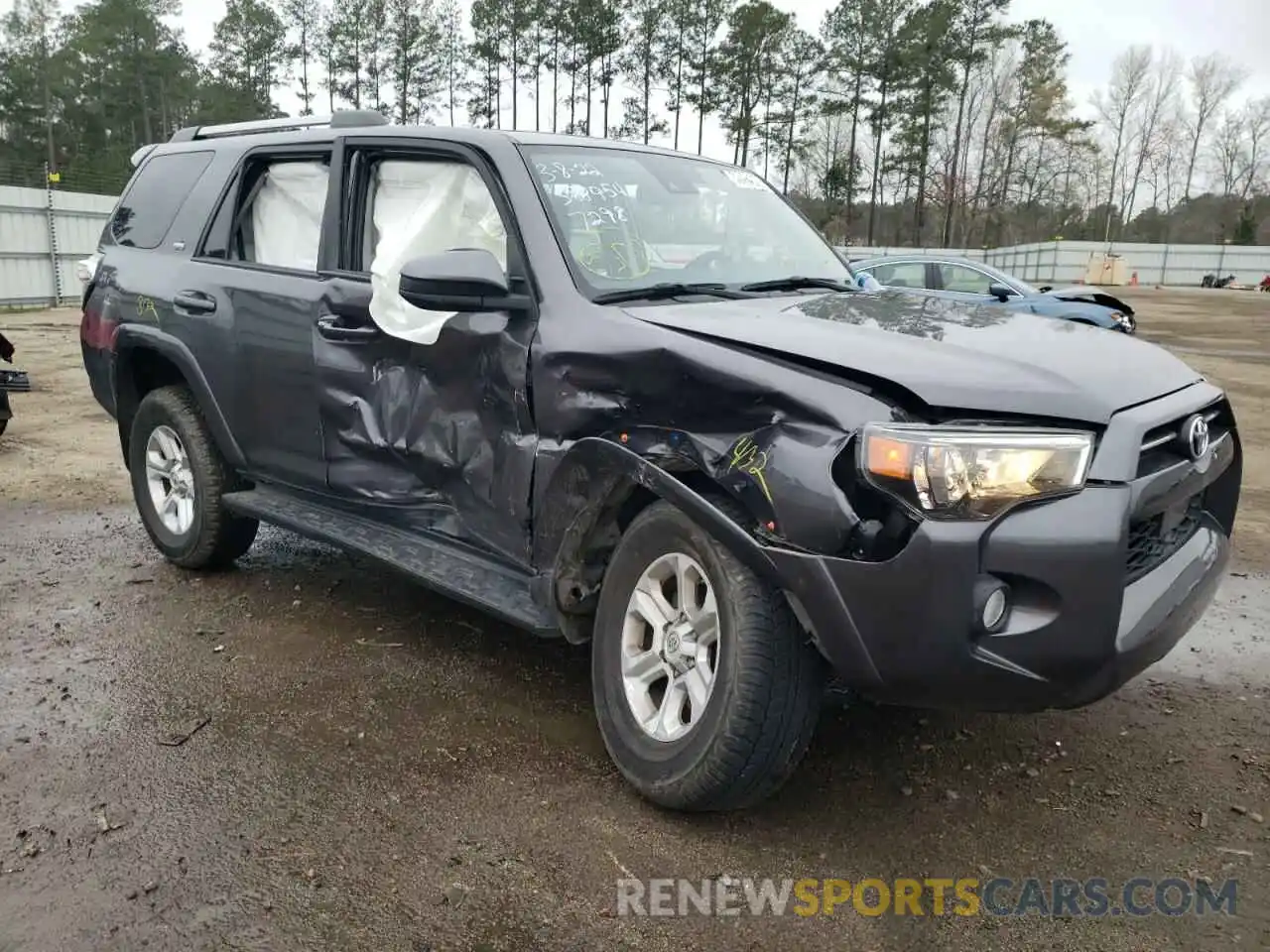 9 Photograph of a damaged car JTEBU5JR7L5777298 TOYOTA 4RUNNER 2020