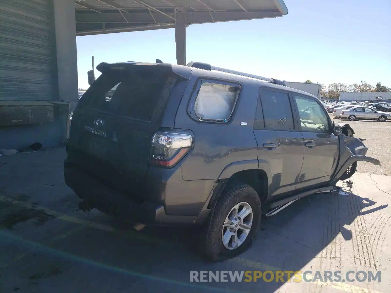 4 Photograph of a damaged car JTEBU5JR7L5779777 TOYOTA 4RUNNER 2020