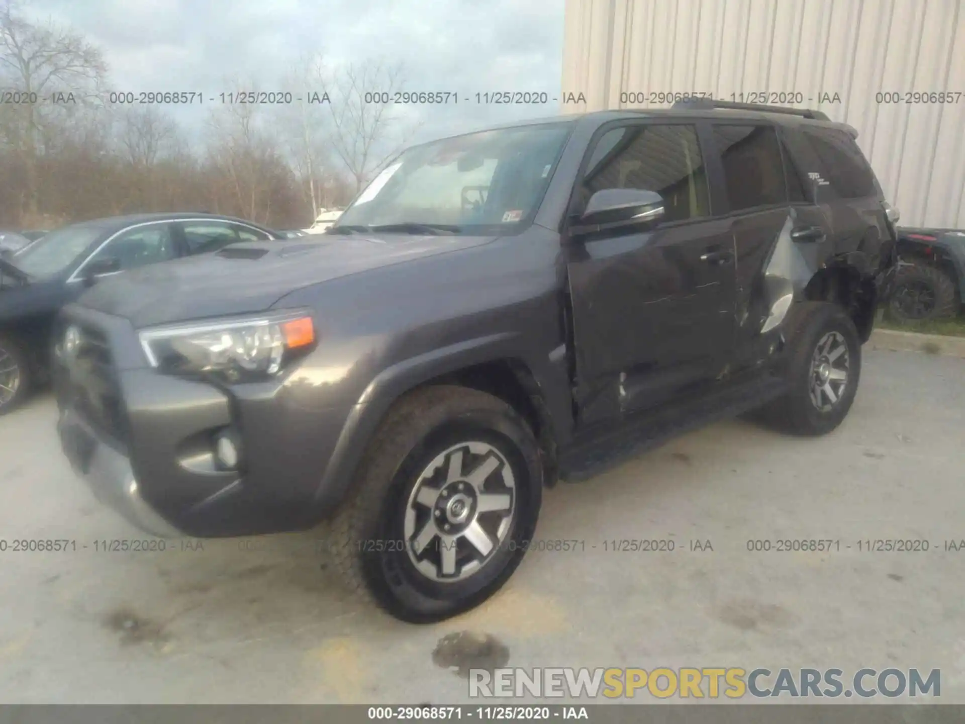 2 Photograph of a damaged car JTEBU5JR7L5782548 TOYOTA 4RUNNER 2020