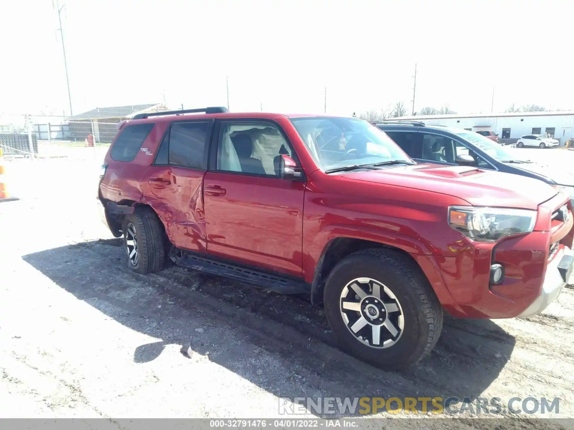 6 Photograph of a damaged car JTEBU5JR7L5782663 TOYOTA 4RUNNER 2020